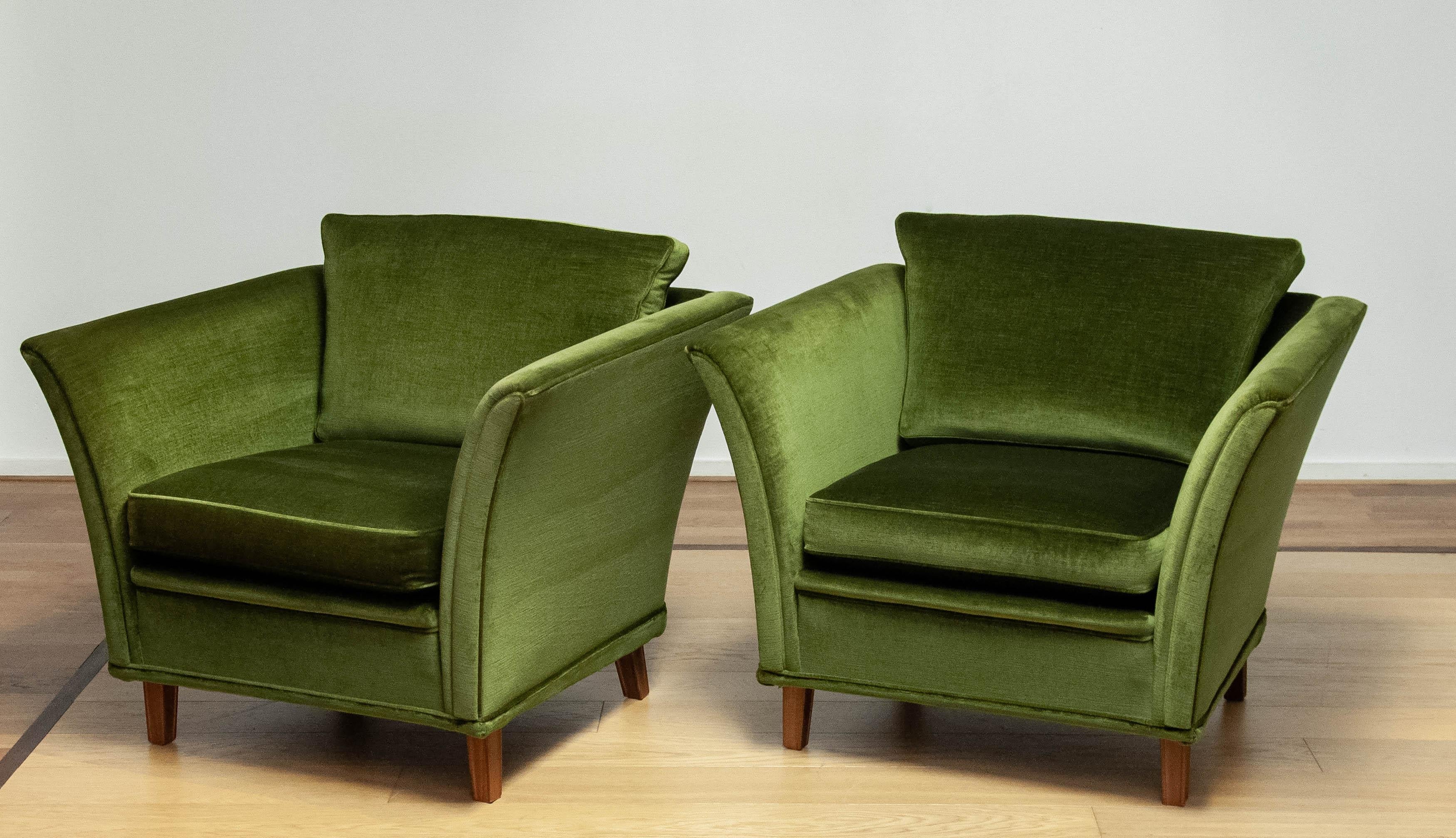 Late 20th Century 1970s Neoclassical Swedish Club Chairs Upholstered With Green Velvet Fabric For Sale