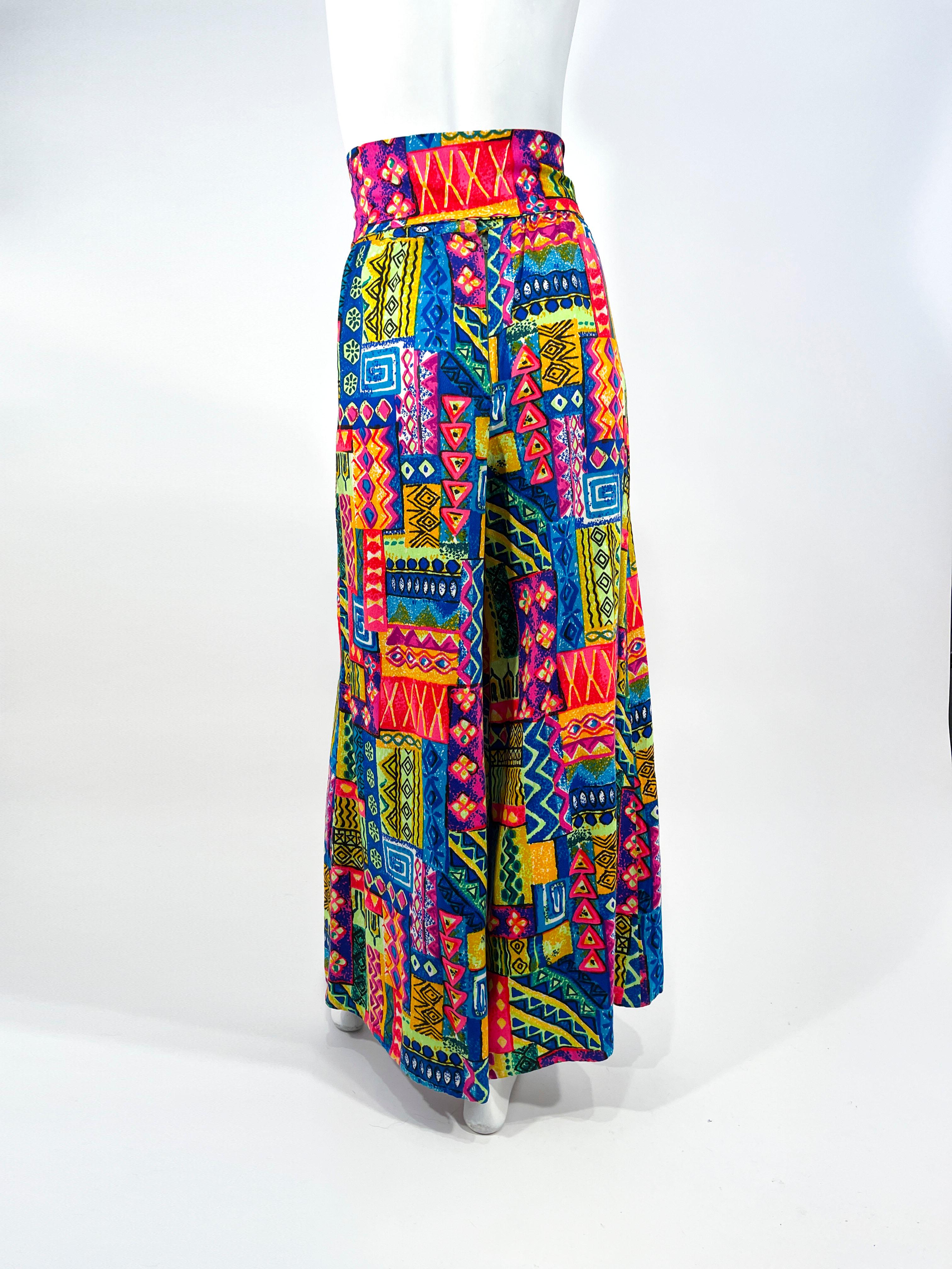 Pantalon palazzo en tissu d'écorce imprimé au néon des années 1970 Pour femmes en vente
