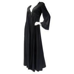 Lingerie Halston pour Formfit Rogers des années 1970, Neuf  Loungewear / Robe / Revêtement de lit