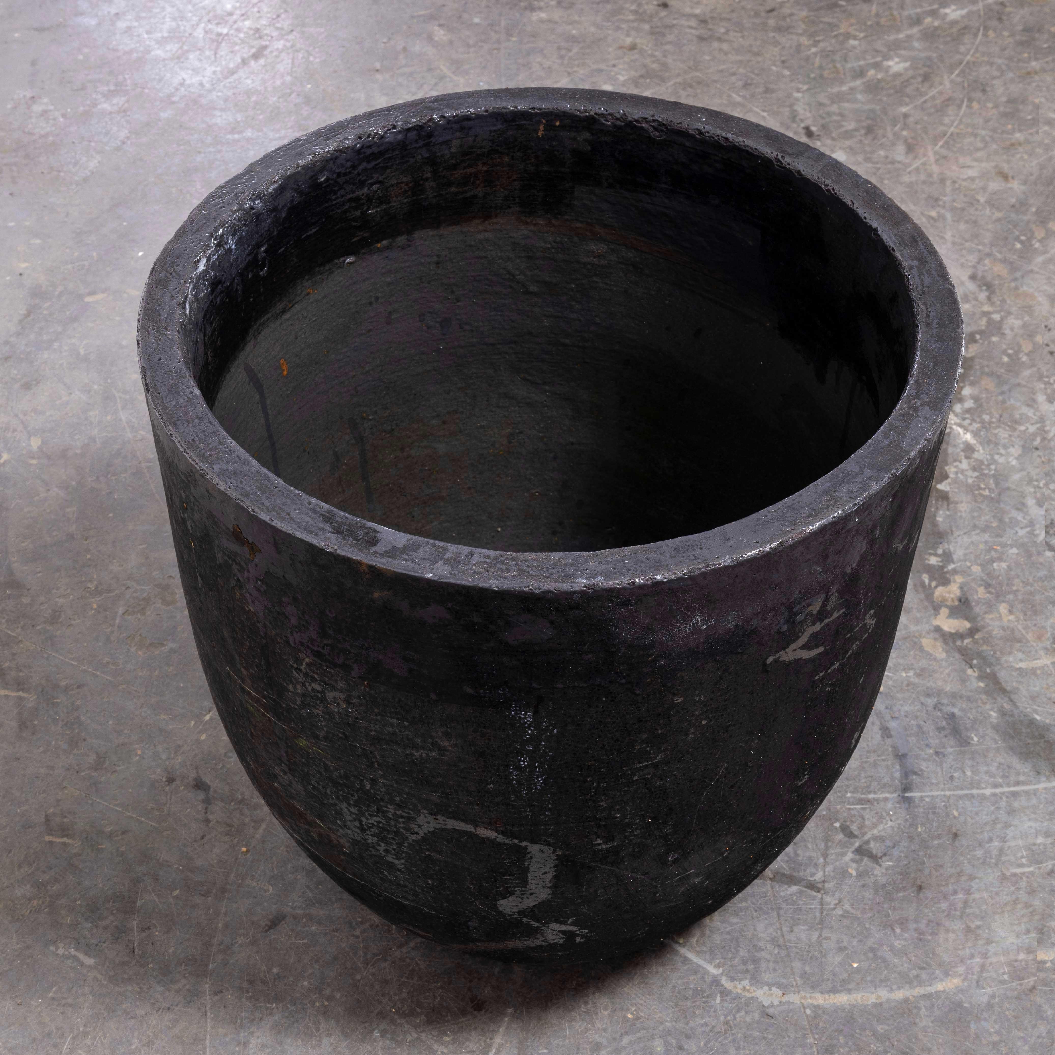 Lava 1970's New Old Stock Foundry Crucible Pot (1525.3)