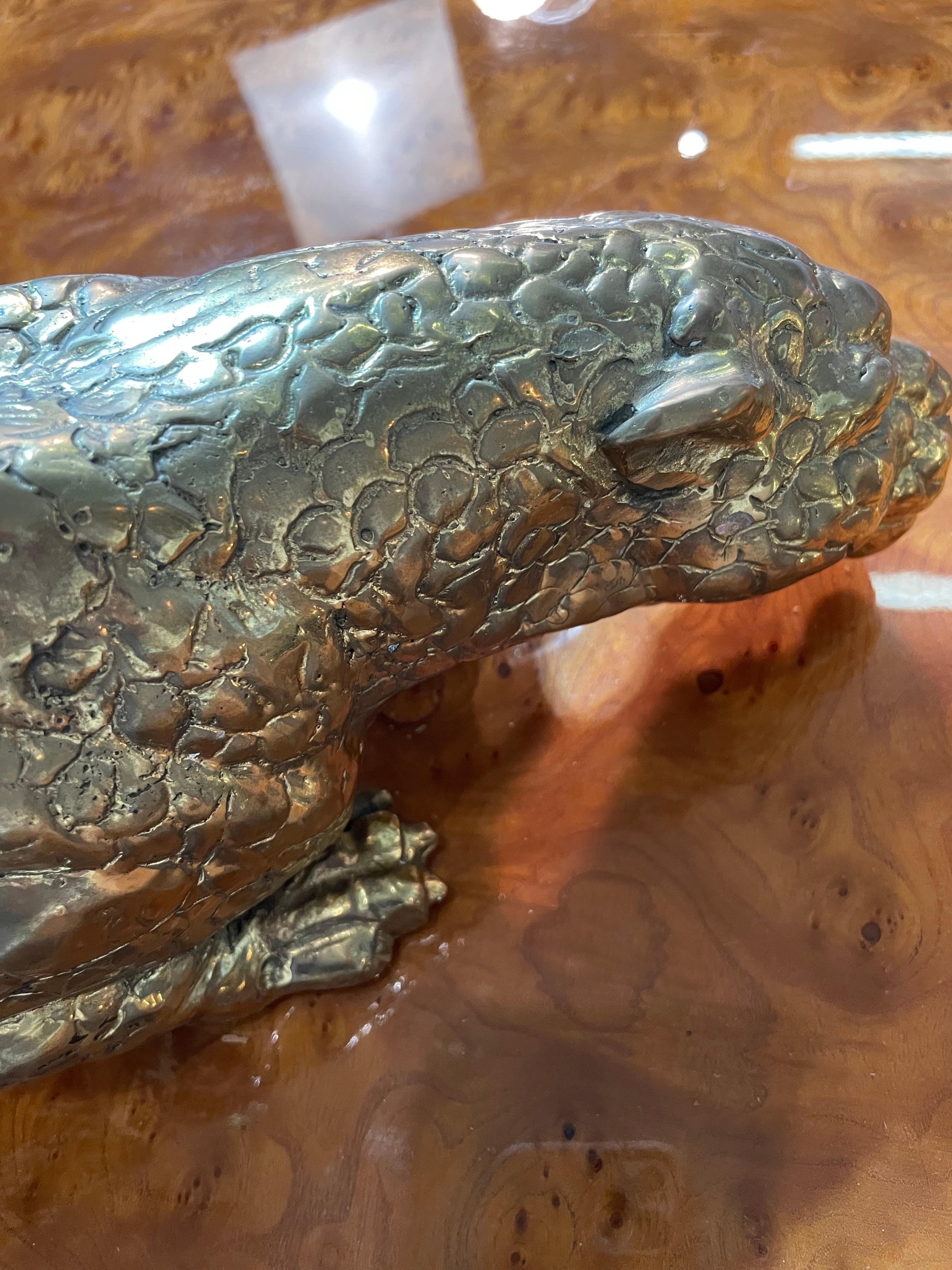 Table basse italienne Nicola Voci des années 1970 avec paire d' Jaguars en bronze en vente 5