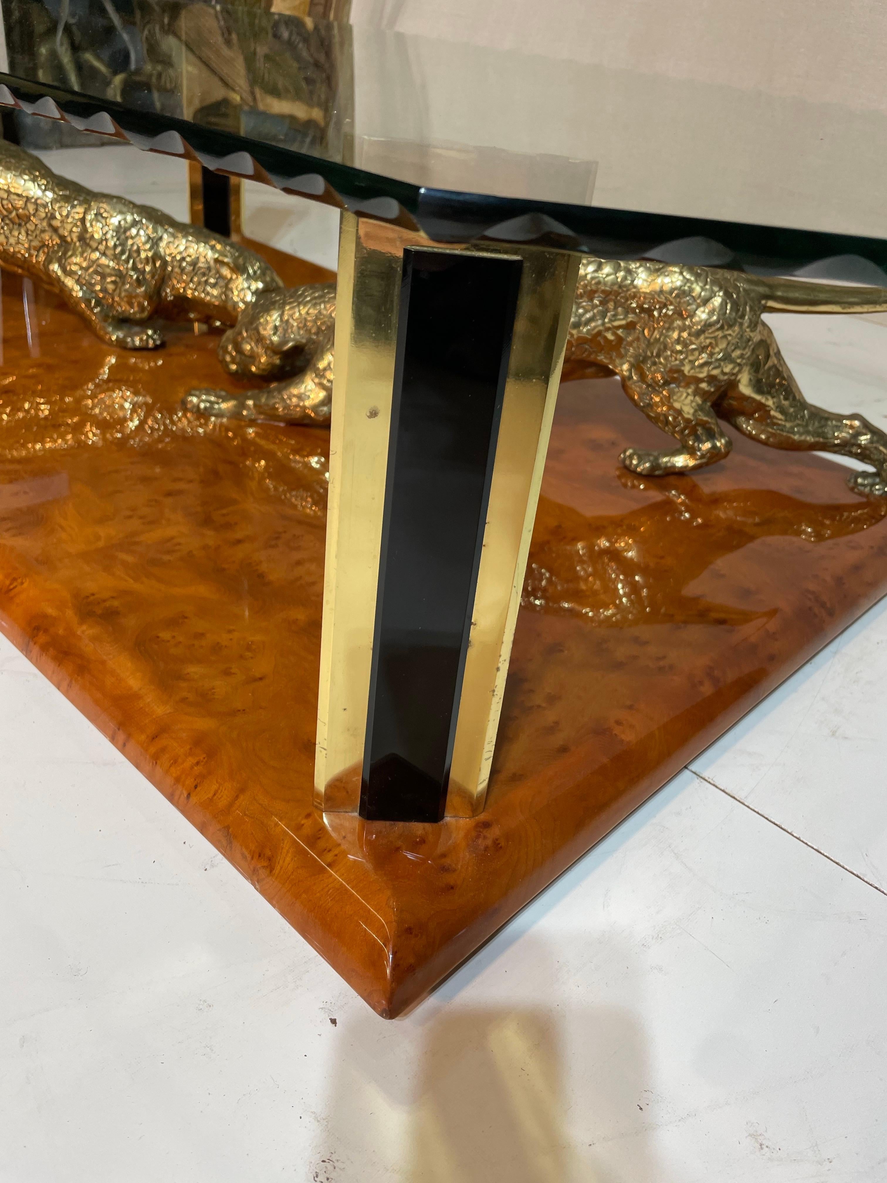Table basse italienne Nicola Voci des années 1970 avec paire d' Jaguars en bronze en vente 1
