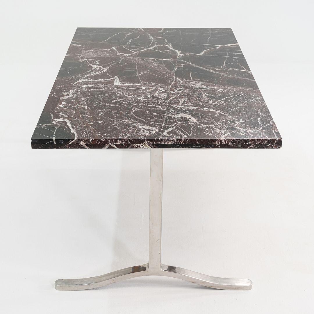 Américain 1970 Nicos Zographos Table de salle à manger en marbre Rosso Levanto et acier inoxydable en vente