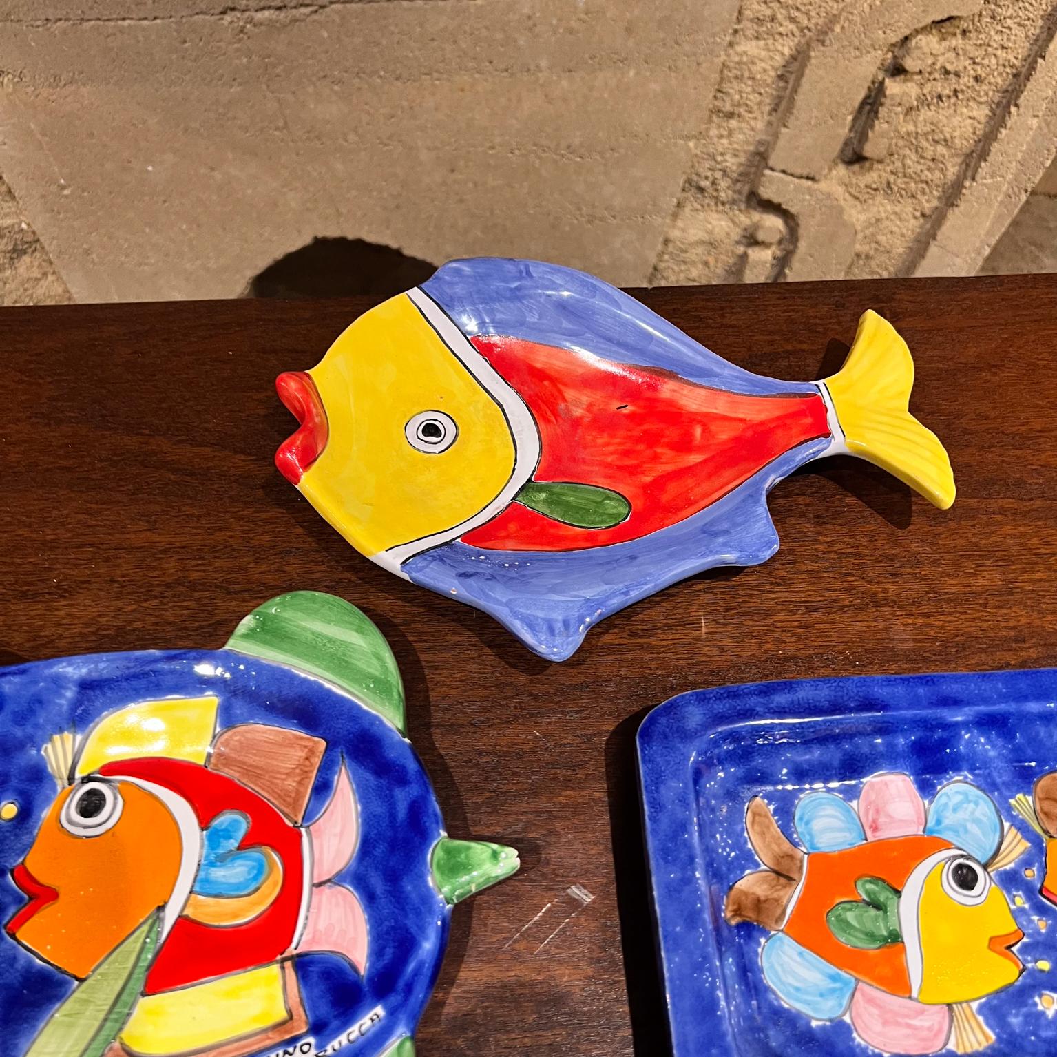 1970s Nino Parrucca Italian Pottery Fish Plate Set Sicily For Sale 4