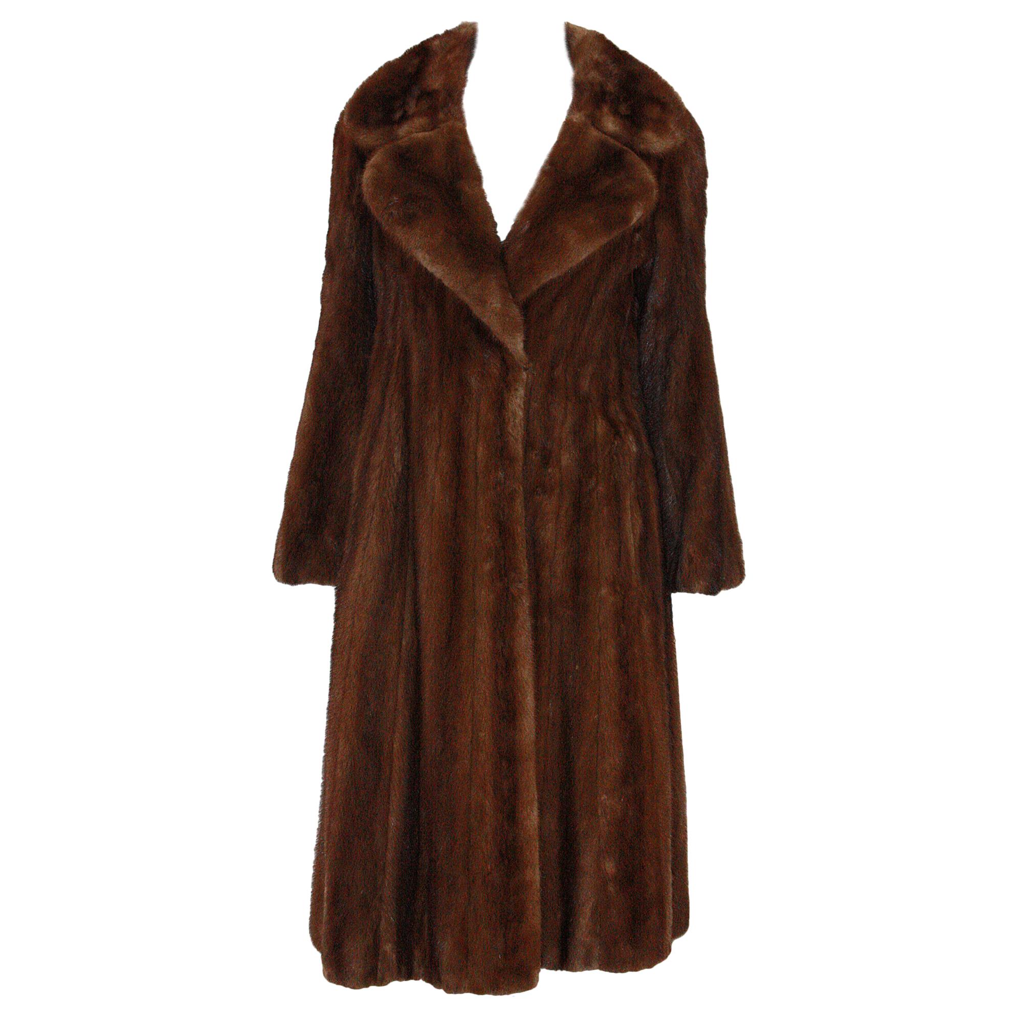 NORMAN NORELL for MICHAEL FORREST of New York sumptuous Natural Mink Coat