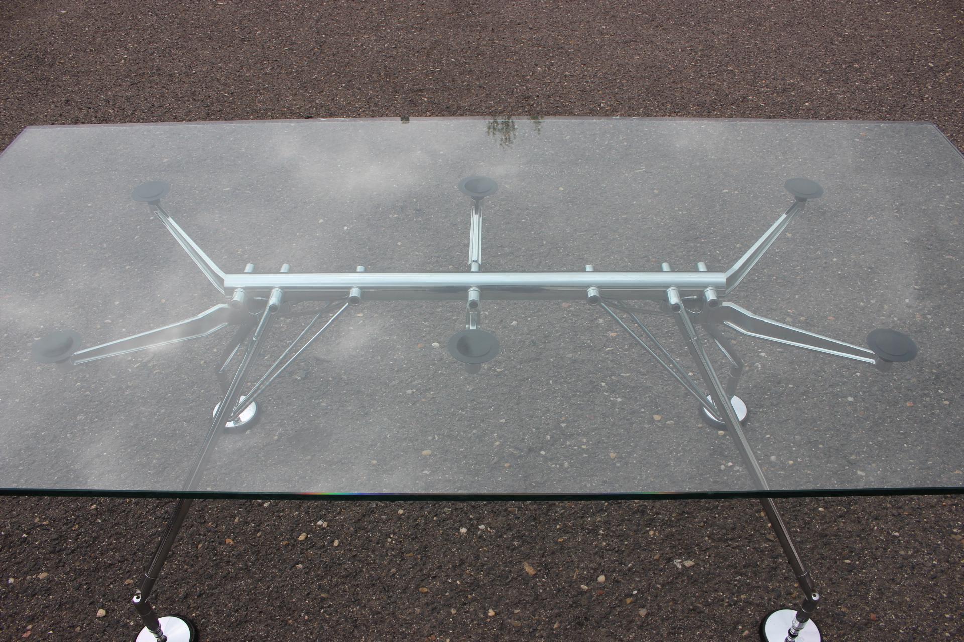 Late 20th Century 1970s Norman Foster Glass Table Model Nomos for Tecno, Italy For Sale