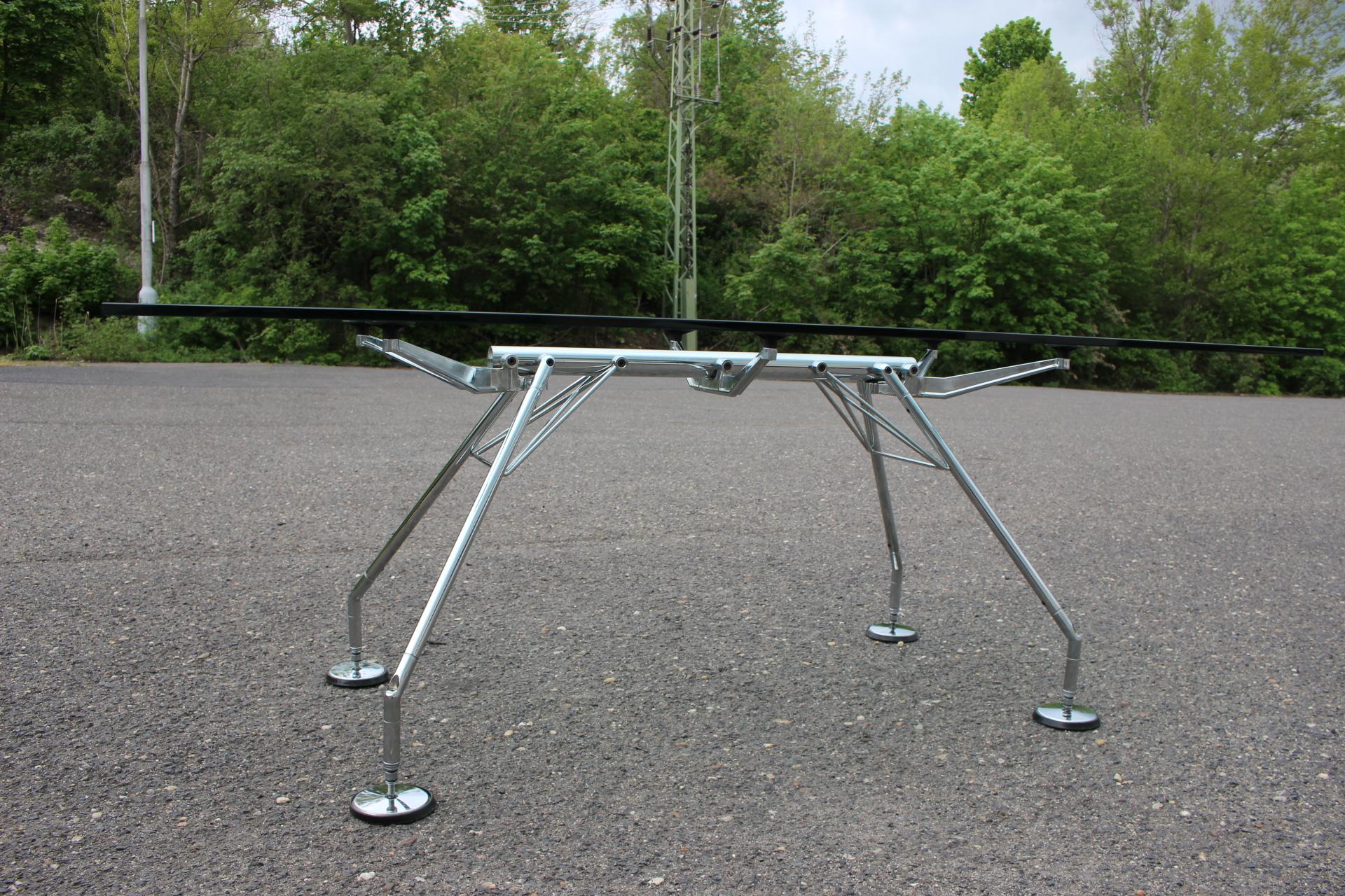 Metal 1970s Norman Foster Glass Table Model Nomos for Tecno, Italy For Sale