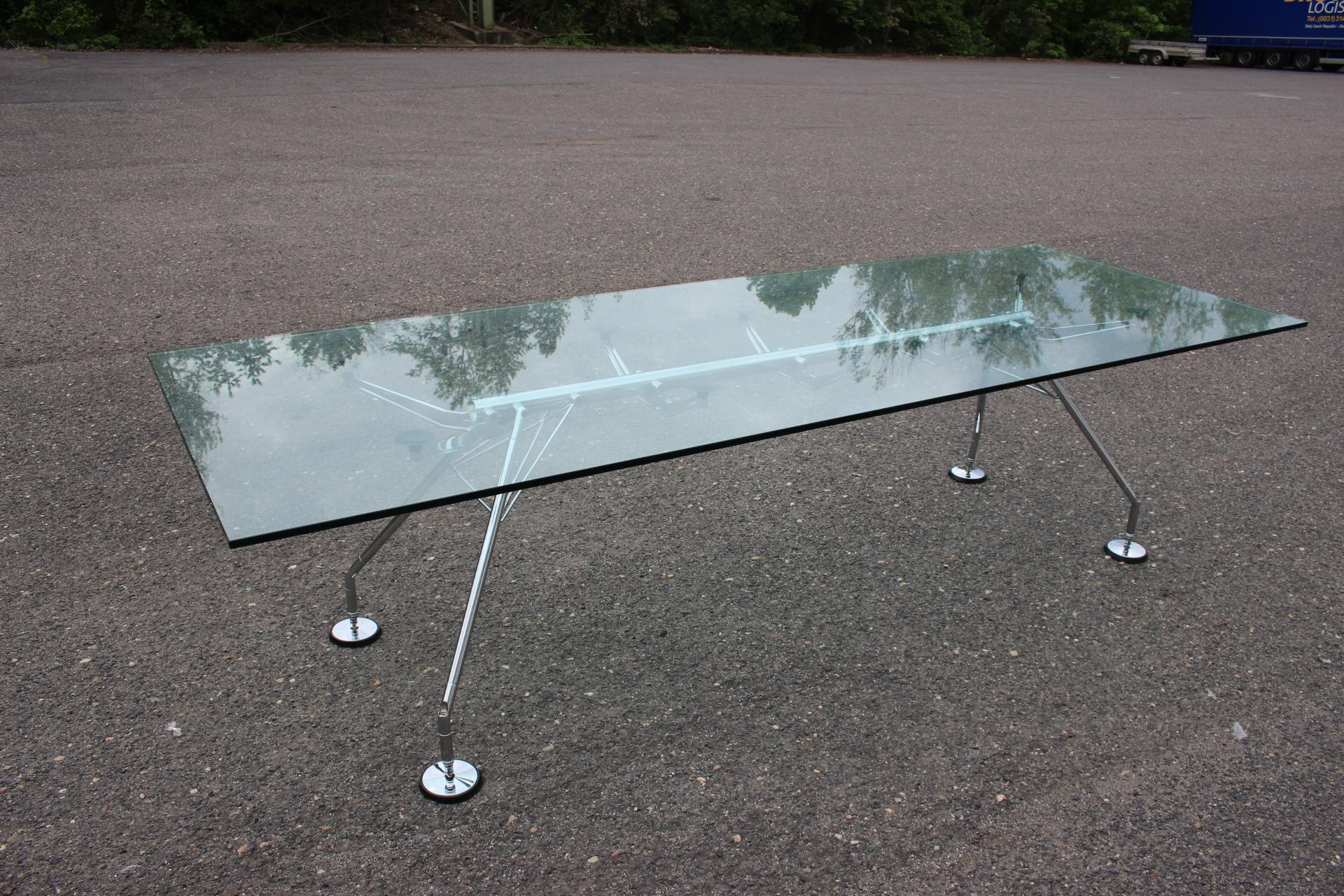 Metal 1970s Norman Foster Large Glass Table Model Nomos  for Tecno, Italy For Sale