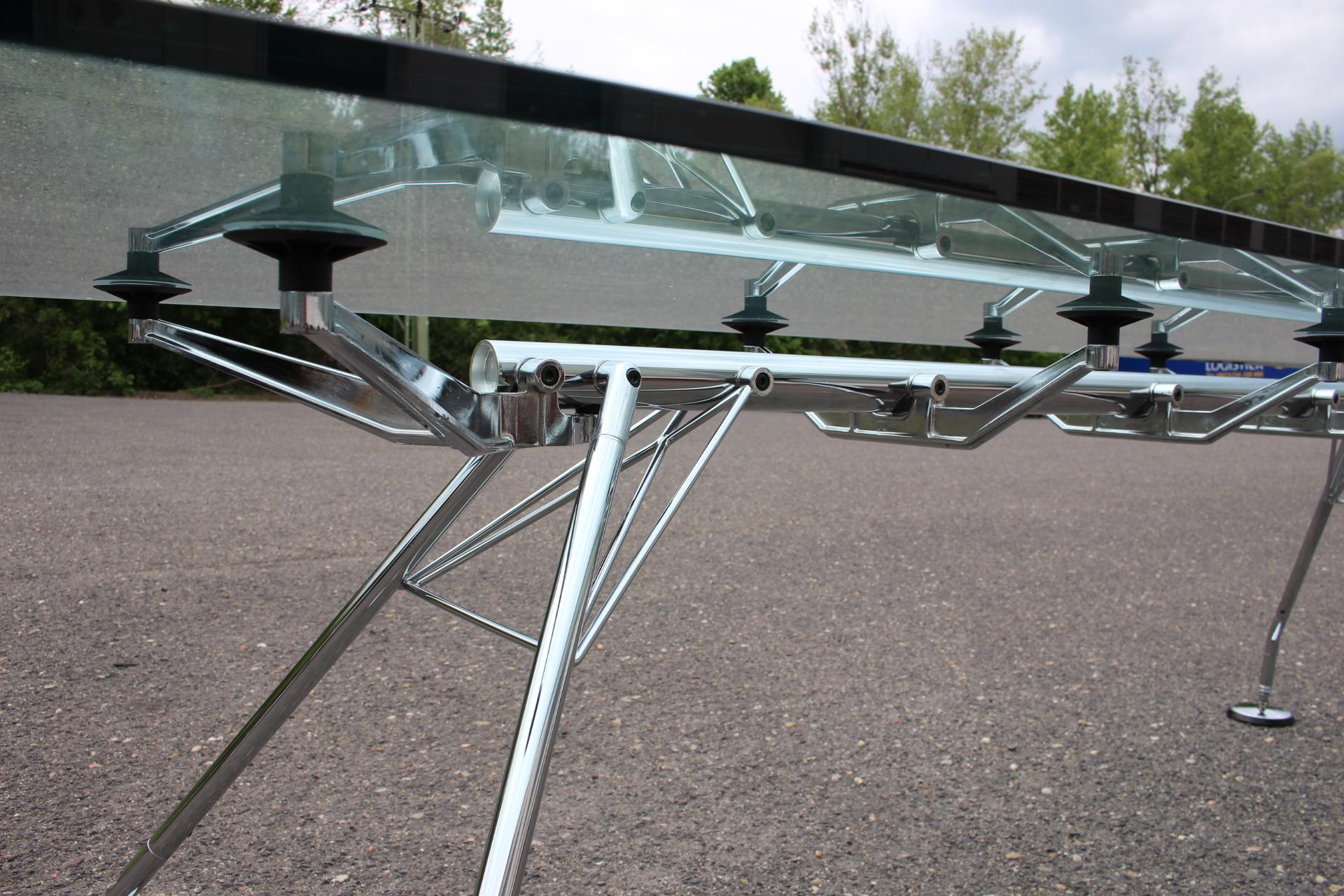 1970s Norman Foster Large Glass Table Model Nomos  for Tecno, Italy For Sale 1