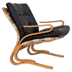 1970s, Norwegian design, armchair model "Kengu", leather, bent wood. 1970s, Norwegian design, armchair model "Kengu", leather, bent wood.