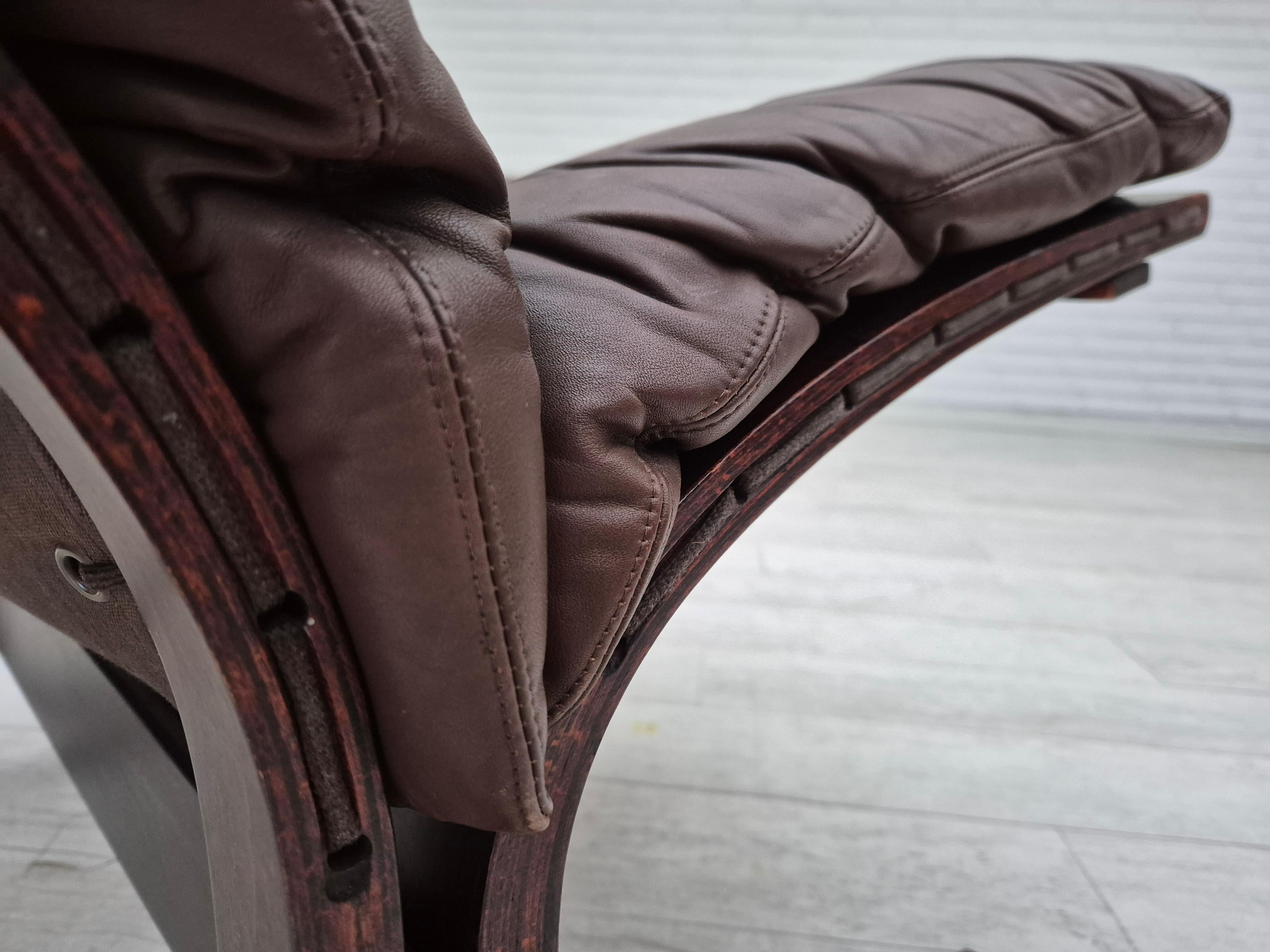 1970, design norvégien d'Ingmar Relling, chaise avec pouf modèle « Siesta ». en vente 10