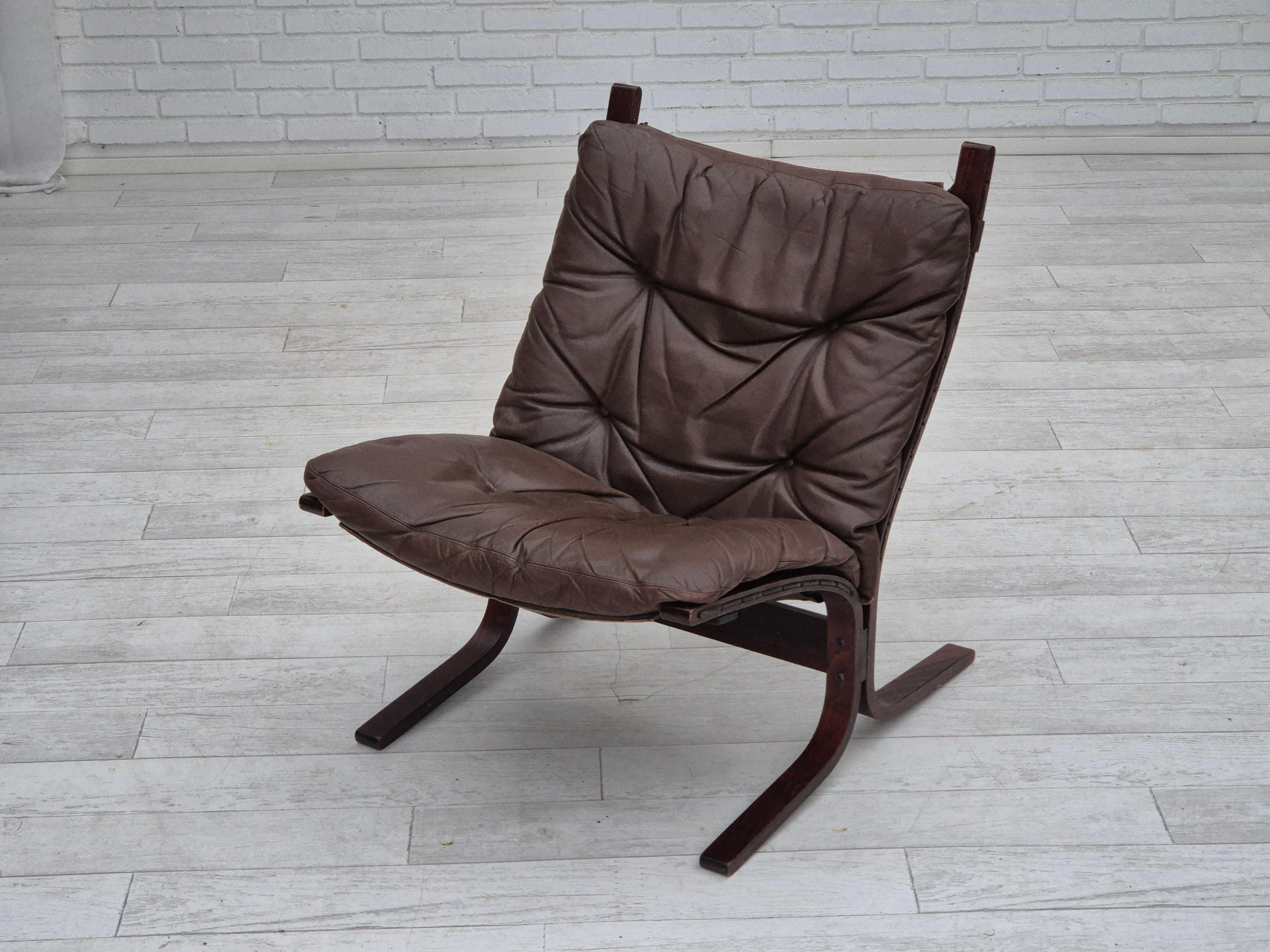 1970, design norvégien d'Ingmar Relling, chaise avec pouf modèle « Siesta ». en vente 11