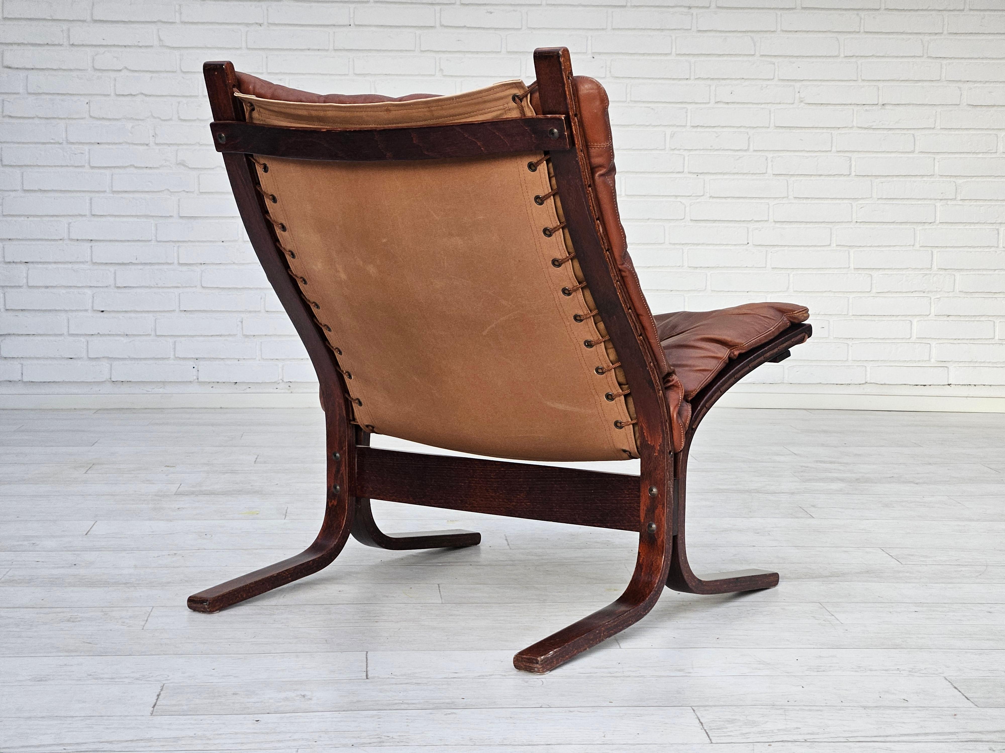 Années 1970, design norvégien d'Ingmar Relling, modèle Siesta, paire de deux chaises, o 3
