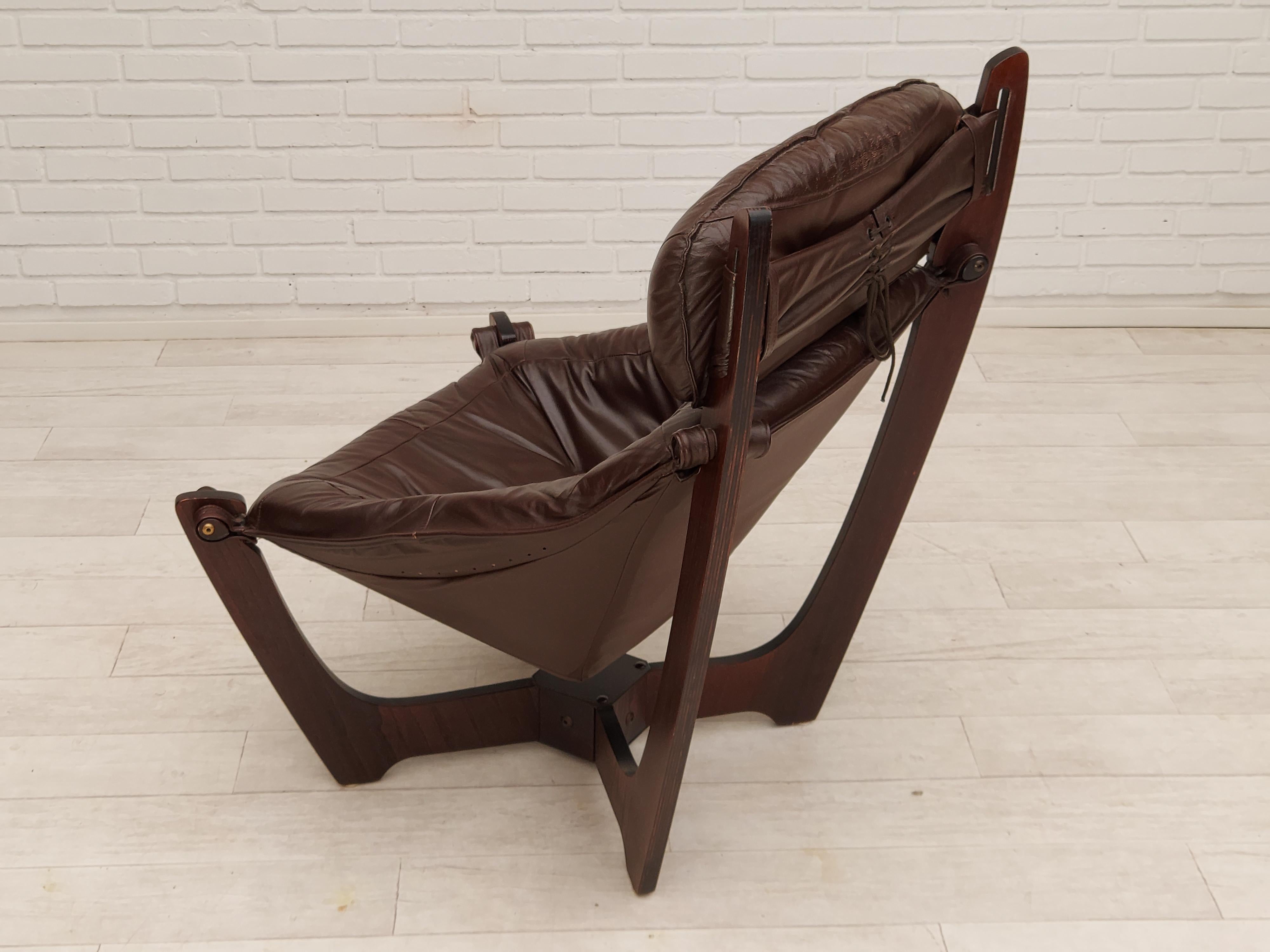 Fin du 20e siècle Années 1970, design norvégien d'Odd Knutsen pour Hjellegjerde Møbler, modèle 