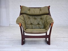 1970s, Norwegian design by Tormod Alnæs for Sørlie Møbler, "Trega" lounge chair.