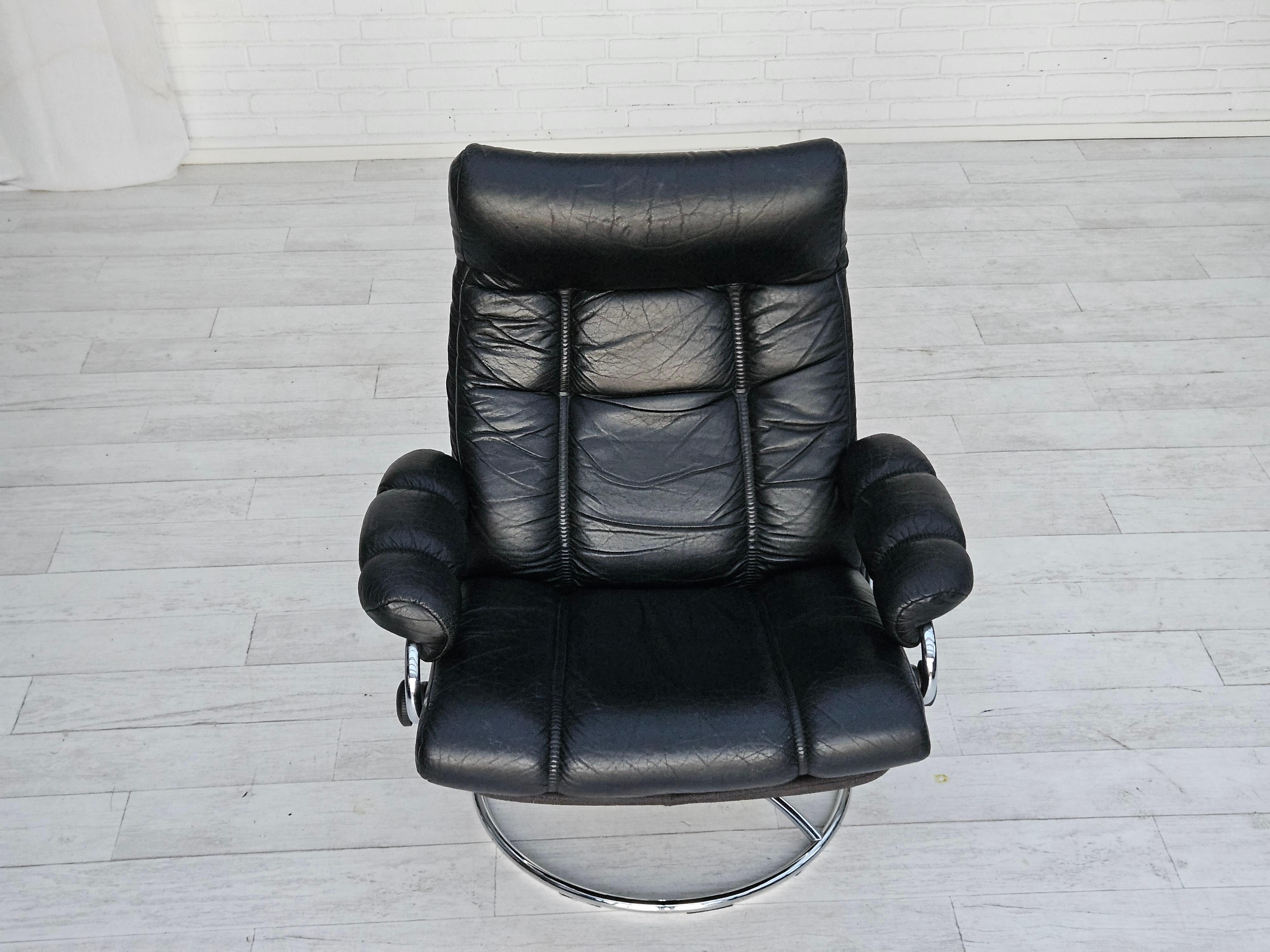 1970s, Norwegian relax swivel chair by Stressless, original very good condition. 5