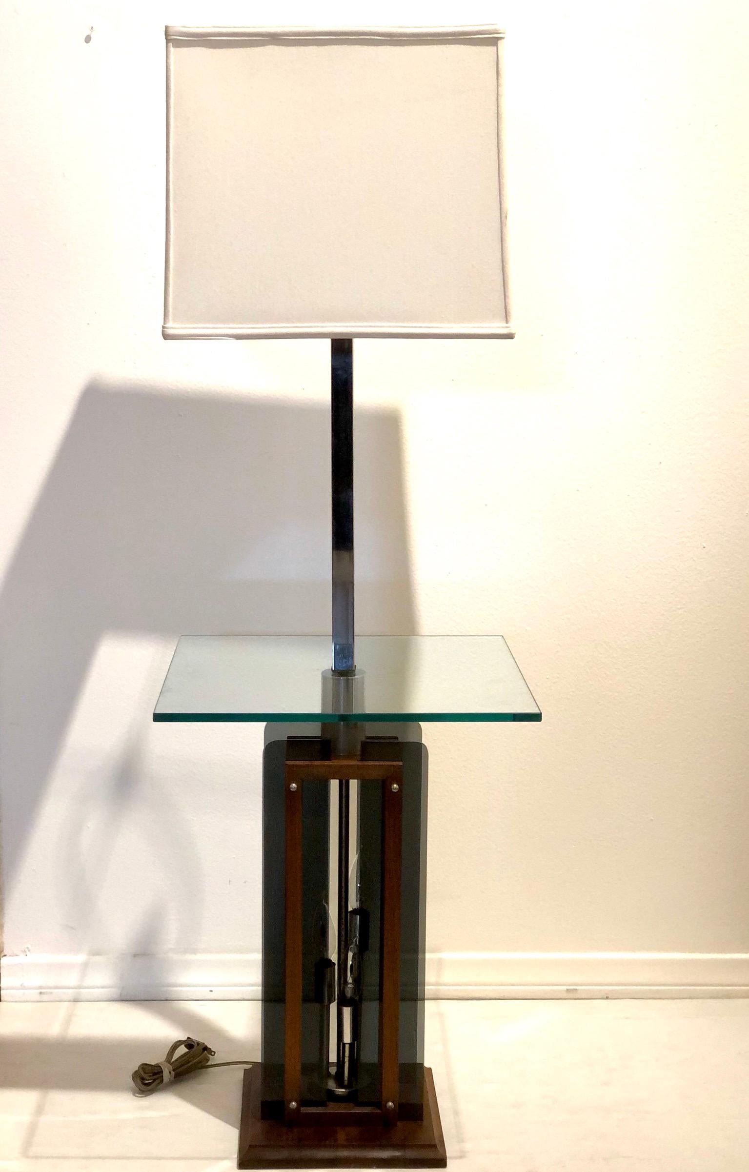 Mid-Century Modern 1970s Nova Lighting of California Walnut Lucite and Glass Table Lamp For Sale