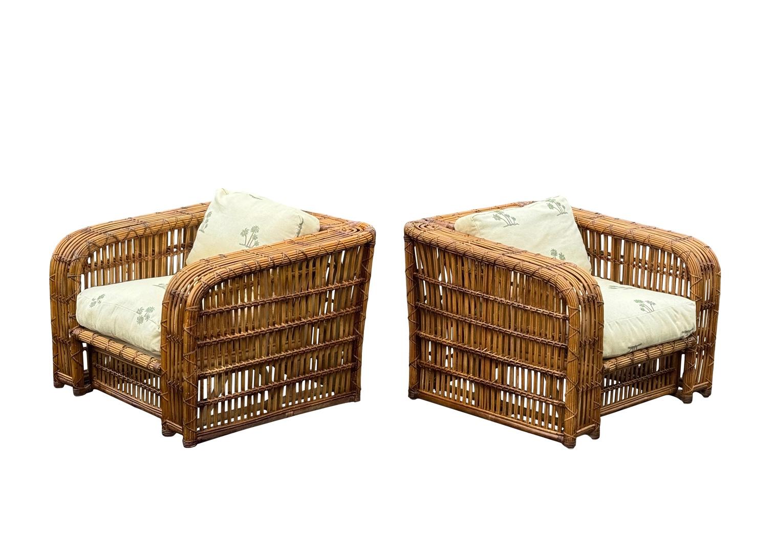 Sillas de bambú O-Asian Oversized Cubed Rattan Club de los años 70 Estadounidense en venta