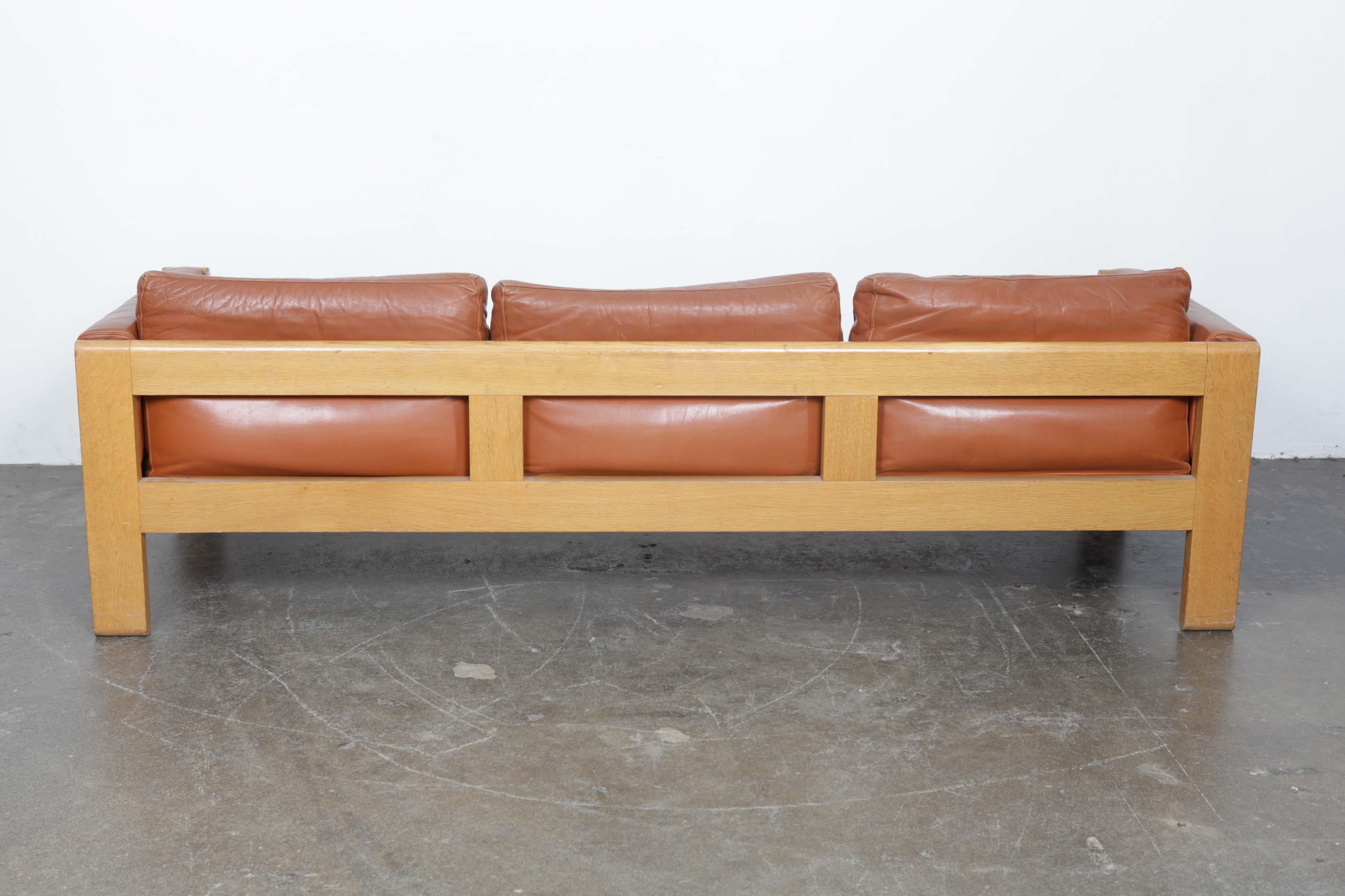 leather sofas with oak frame