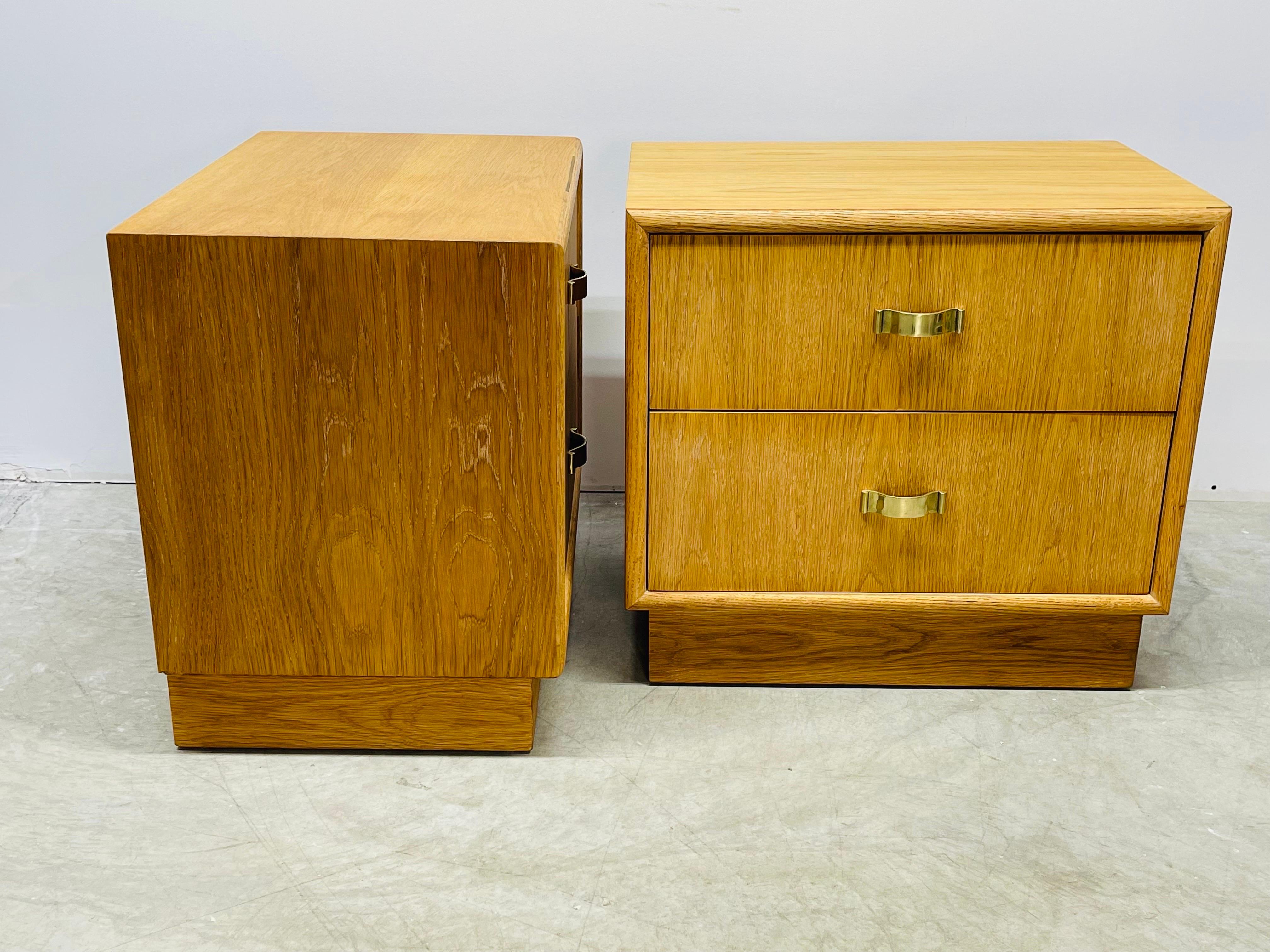 1970s Oak Wood Nightstands, Pair For Sale 1