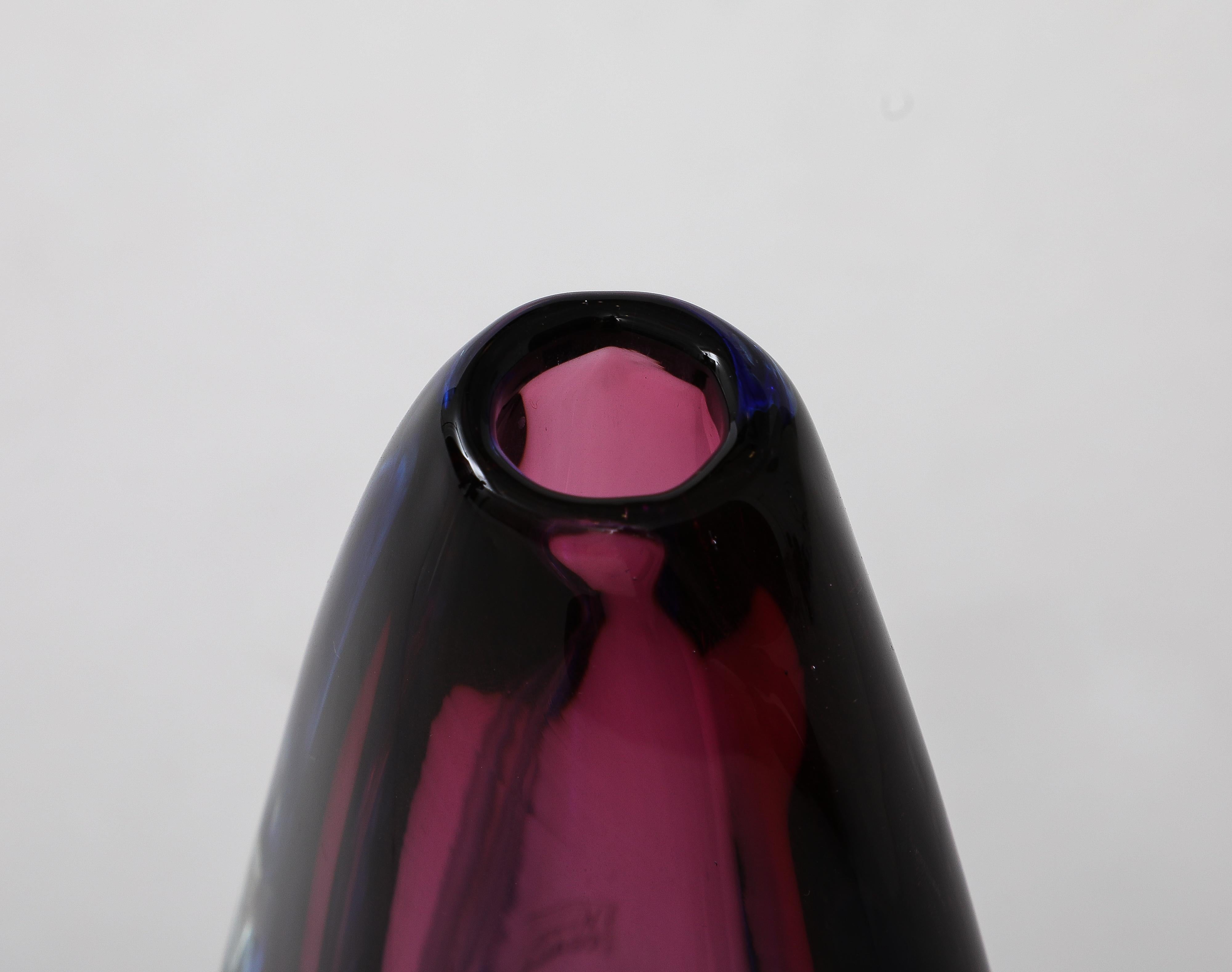 Vase en forme de goutte d'eau de Murano des années 1970 en vente 1