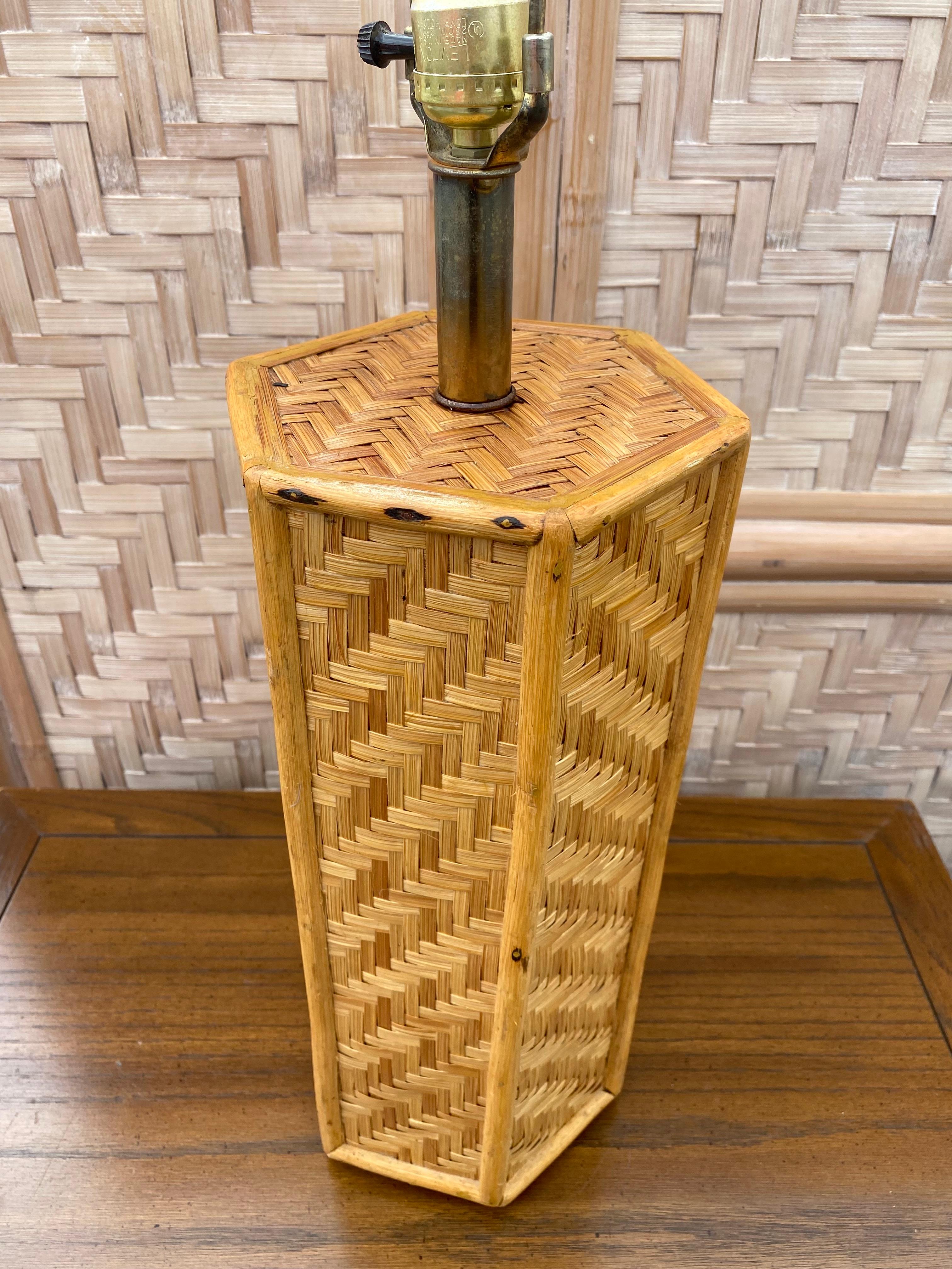 1970s Octagonal Rattan Weave Table Lamps, Set of 2 In Good Condition For Sale In Fort Lauderdale, FL