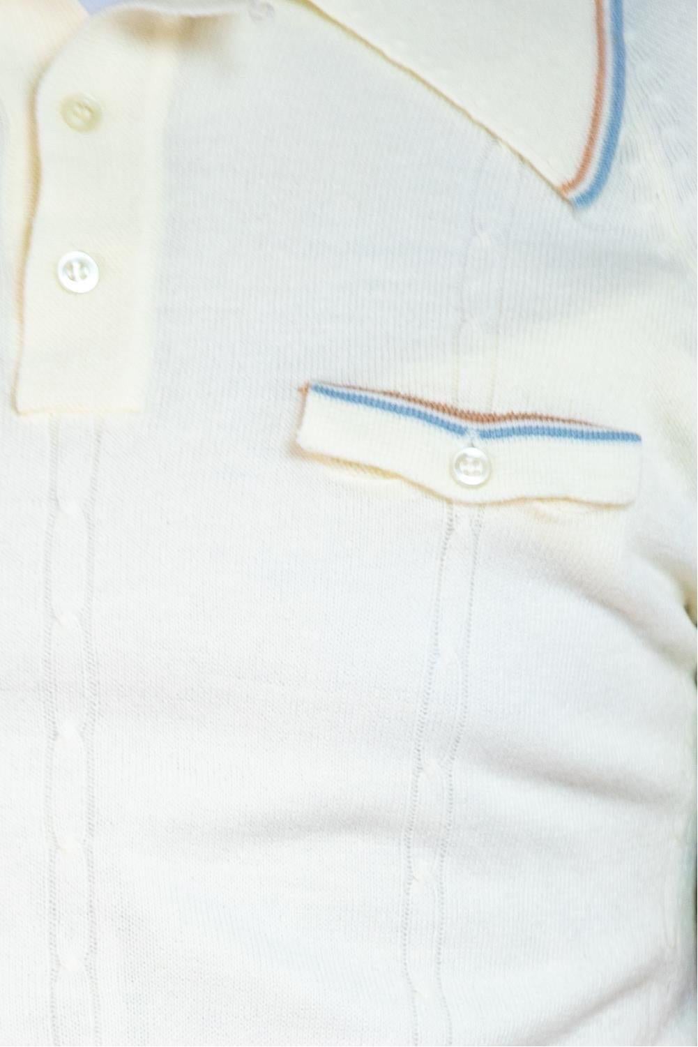 1970S Off White Acrylic Knit Shirt With Blue Stripe For Sale 4
