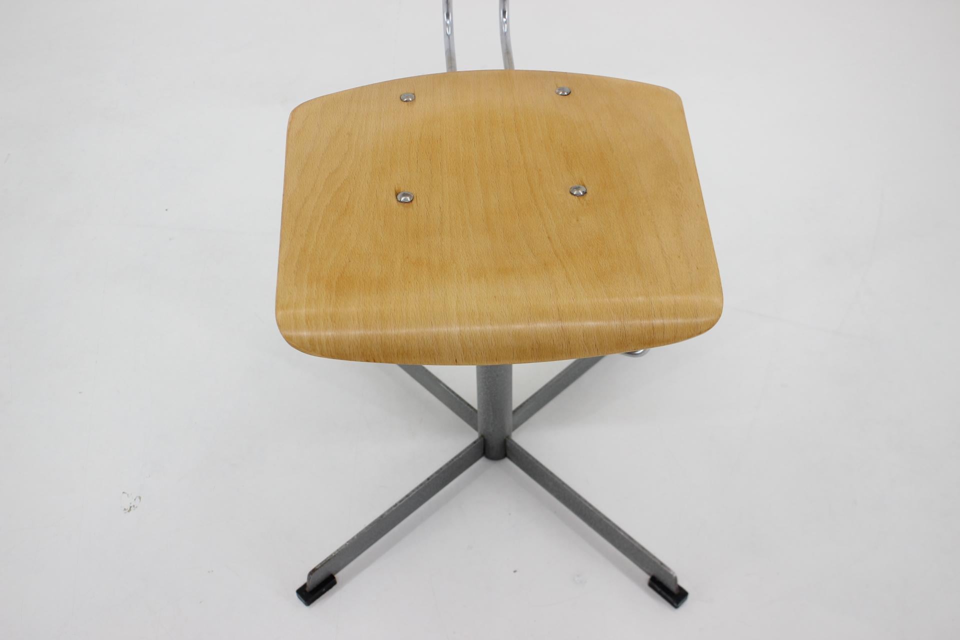 Late 20th Century 1970s Office Swivel Chair, Czechoslovakia For Sale