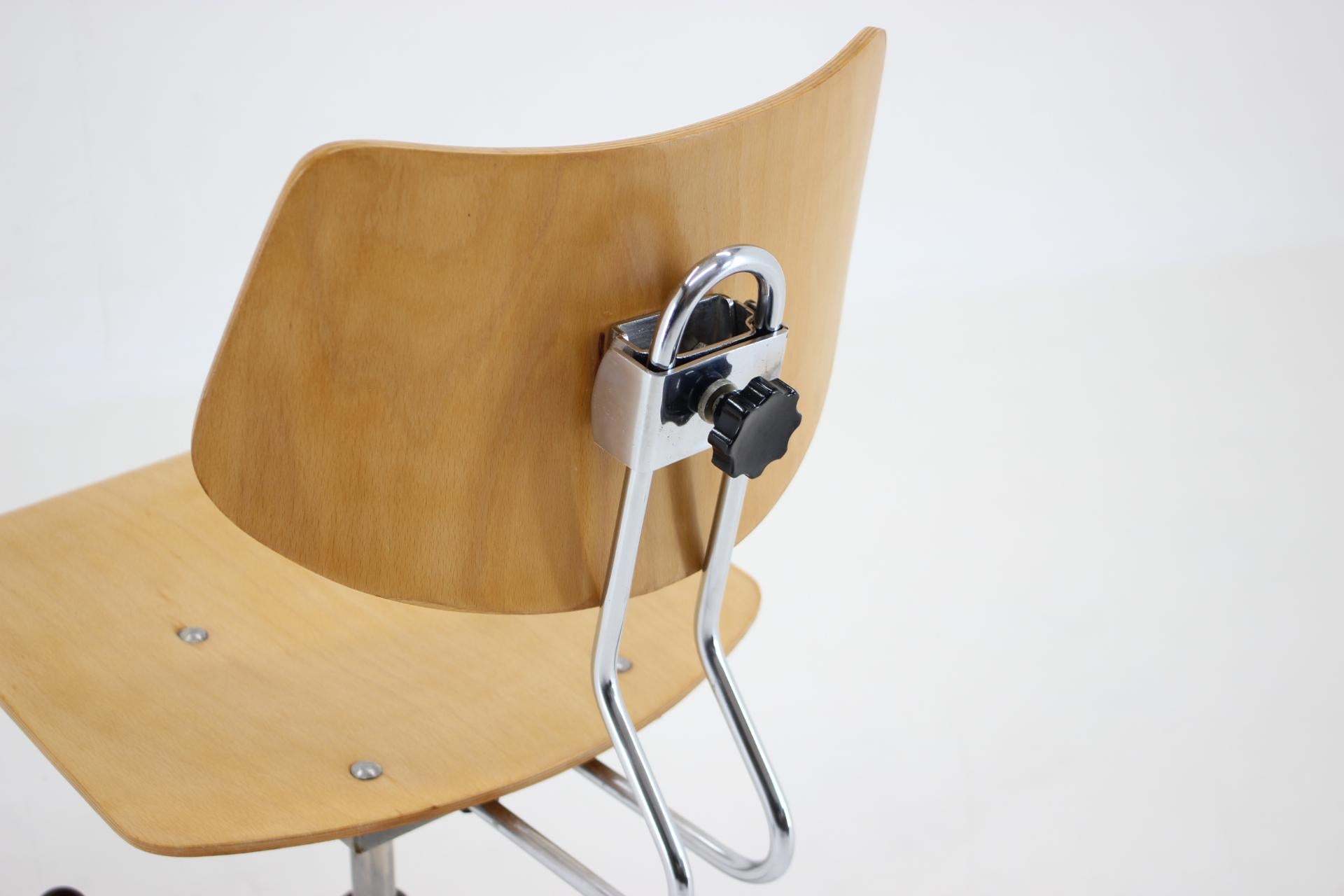 1970s Office Swivel Chair, Czechoslovakia For Sale 1