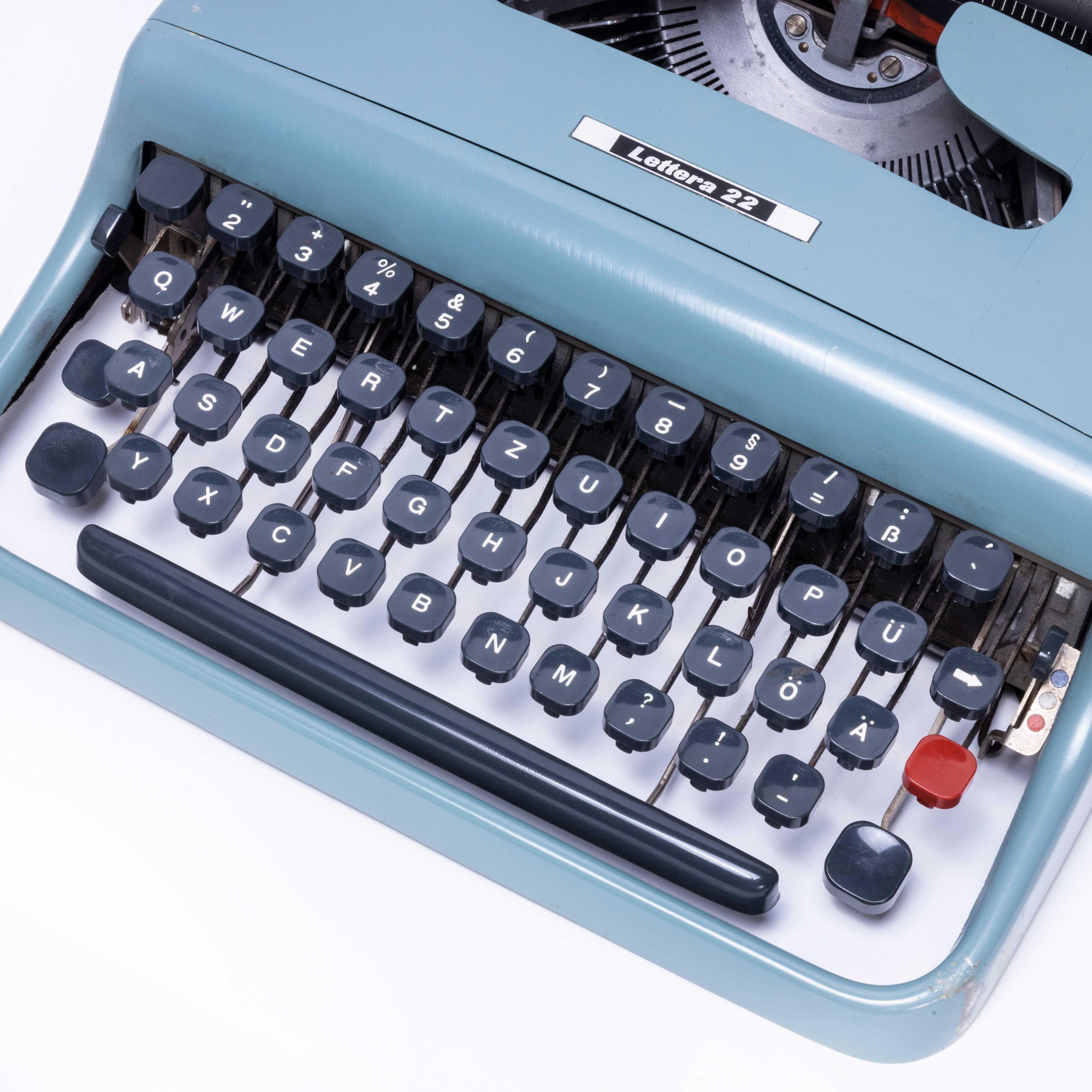 typewriter 1970s