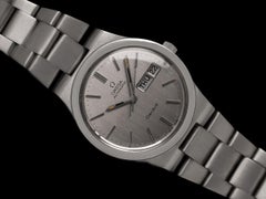 1970's Omega Geneve Vintage Retro Full Size Day Date Mens Watch - Stainless Stee