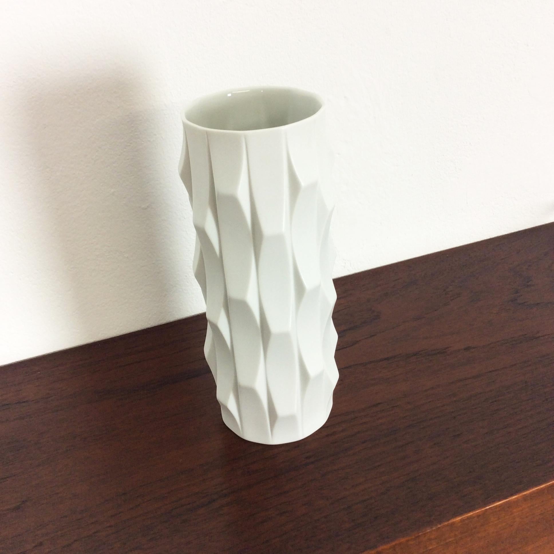 20th Century 1970s OP Art Vase Porcelain Vase by Heinrich Fuchs for Hutschenreuther, Germany For Sale