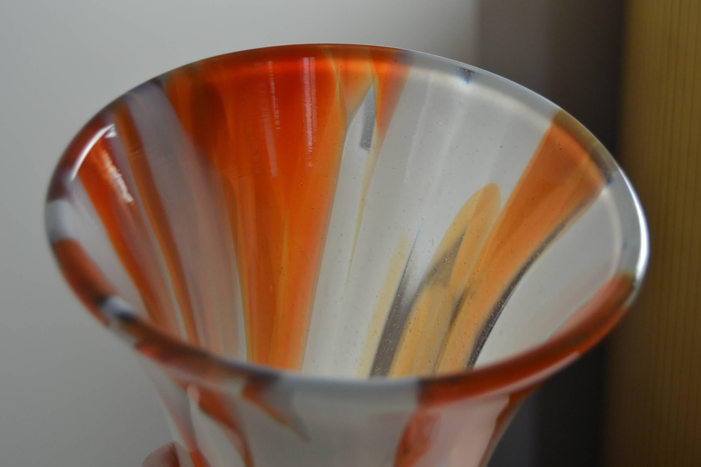1970er Jahre Orange:: weiß marmoriertes Muranoglas Bodenvase:: Carlo Moretti Italien 1