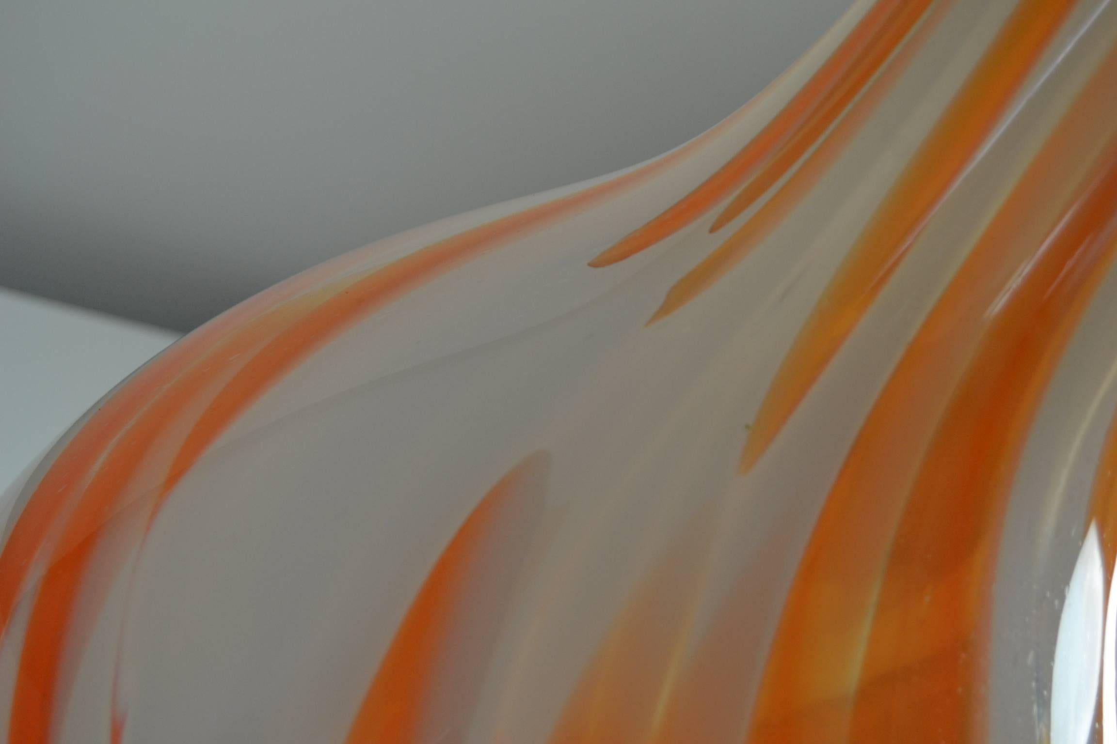 1970er Jahre Orange:: weiß marmoriertes Muranoglas Bodenvase:: Carlo Moretti Italien 3