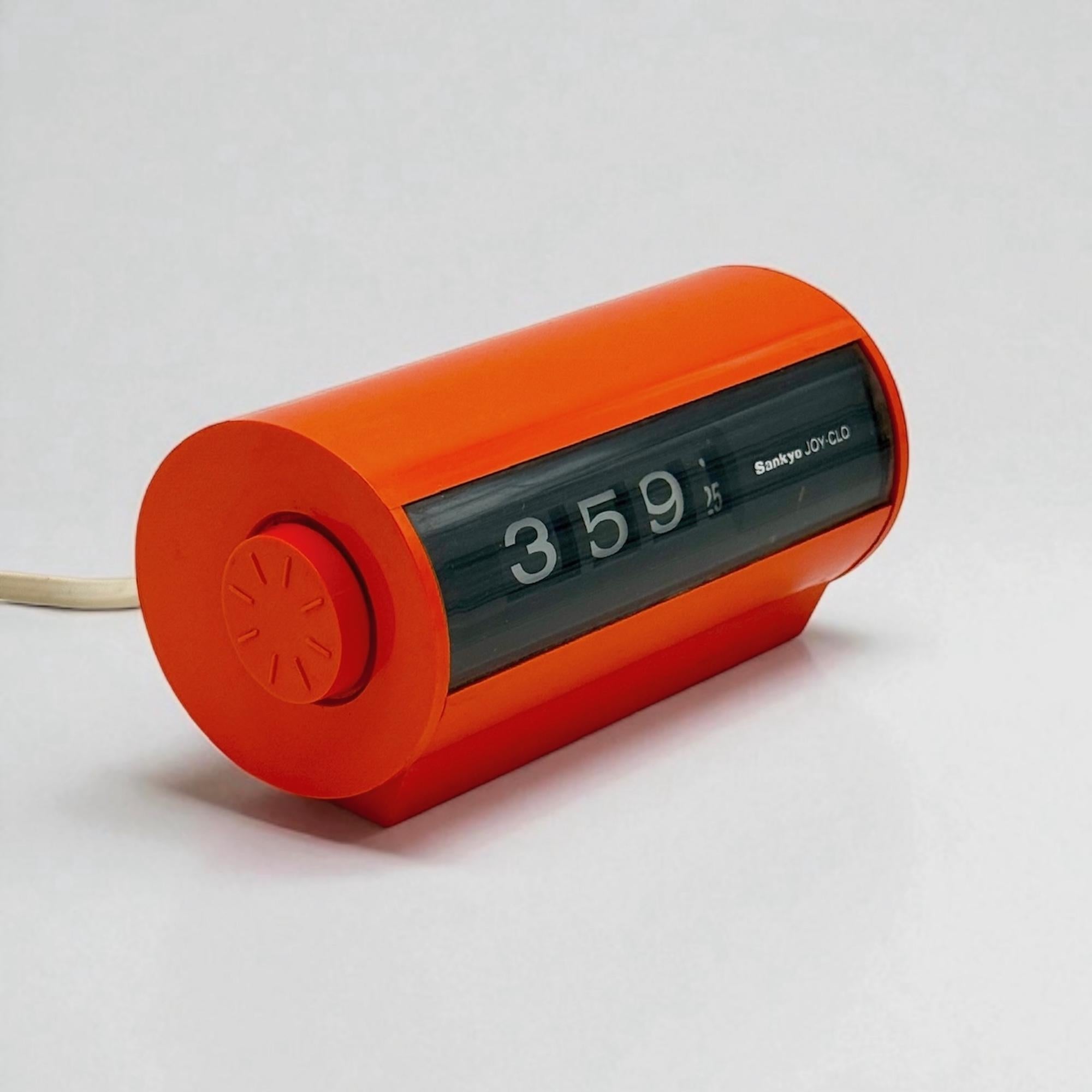 Plastic 1970s Orange Flip Clock by Sankyo – Space Age Design Sculptural Desk Clock For Sale