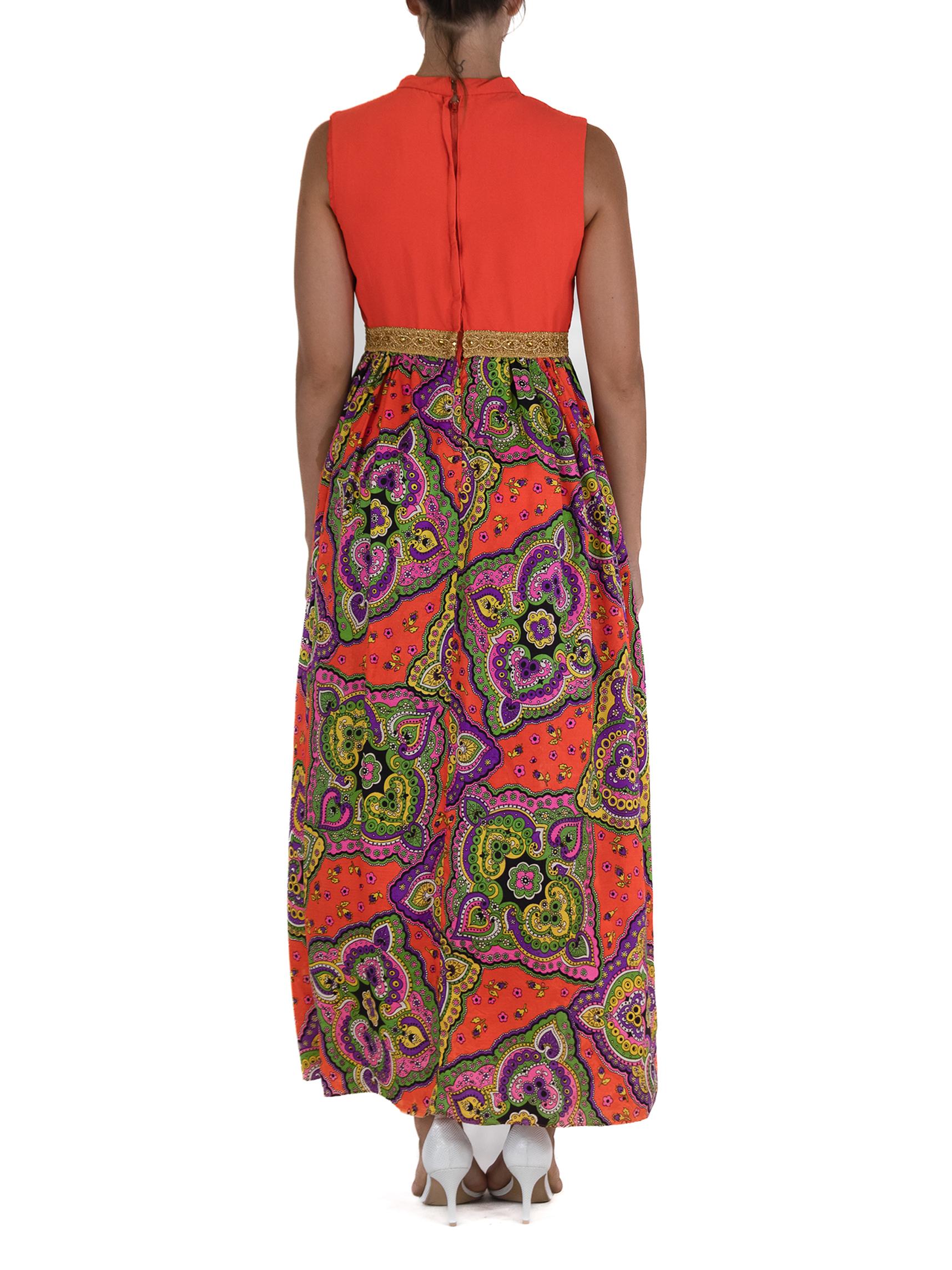 1970S Orange Psychedelic Paisley Print Dress With Keyhole Neck And Gold Braided For Sale 2