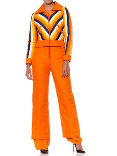 Combinaison jupe détachable en nylon imperméable à rayures orange des années 1970