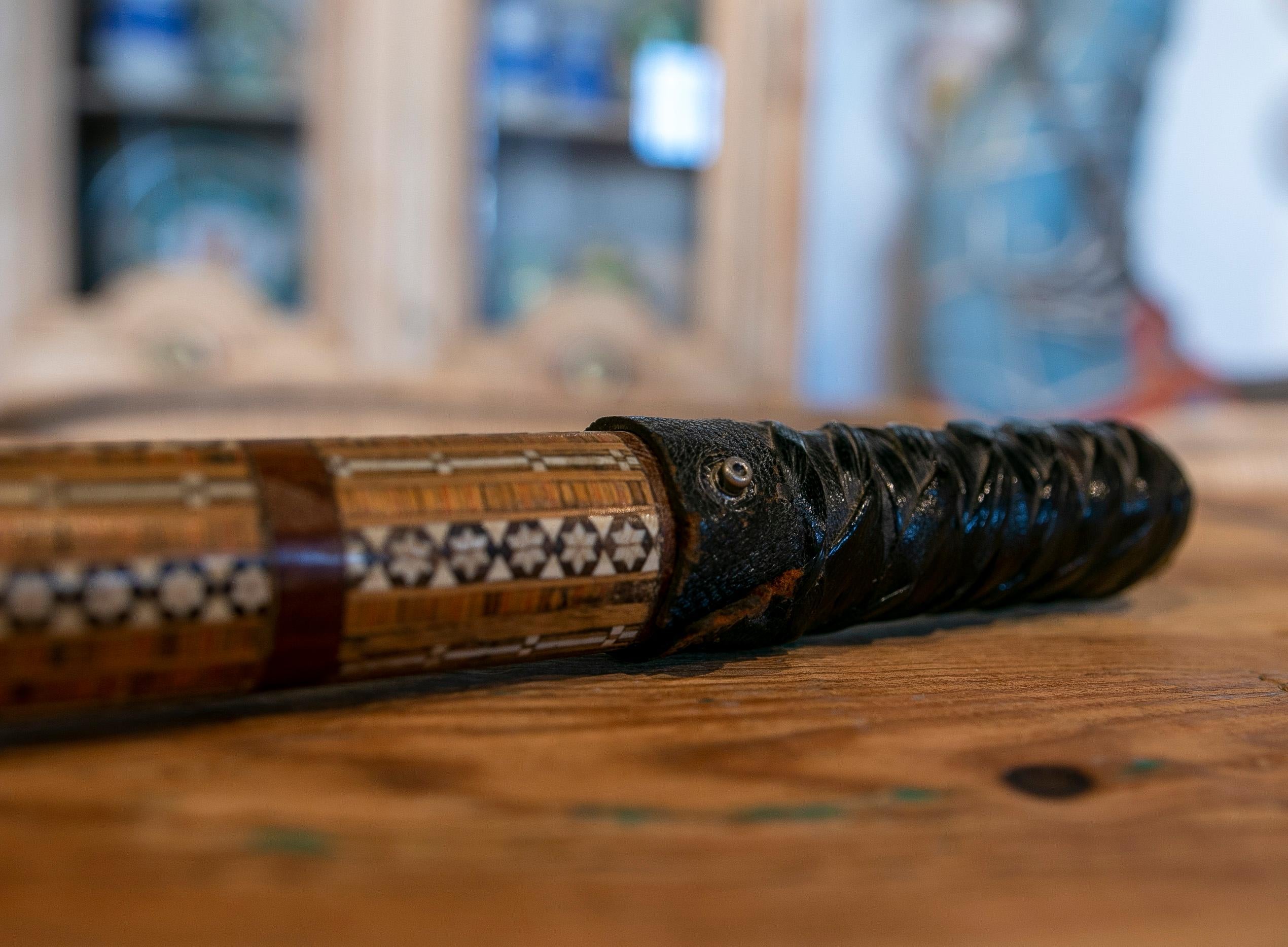 1970s Oriental Horsewhip of Leather and Marquetry  For Sale 4