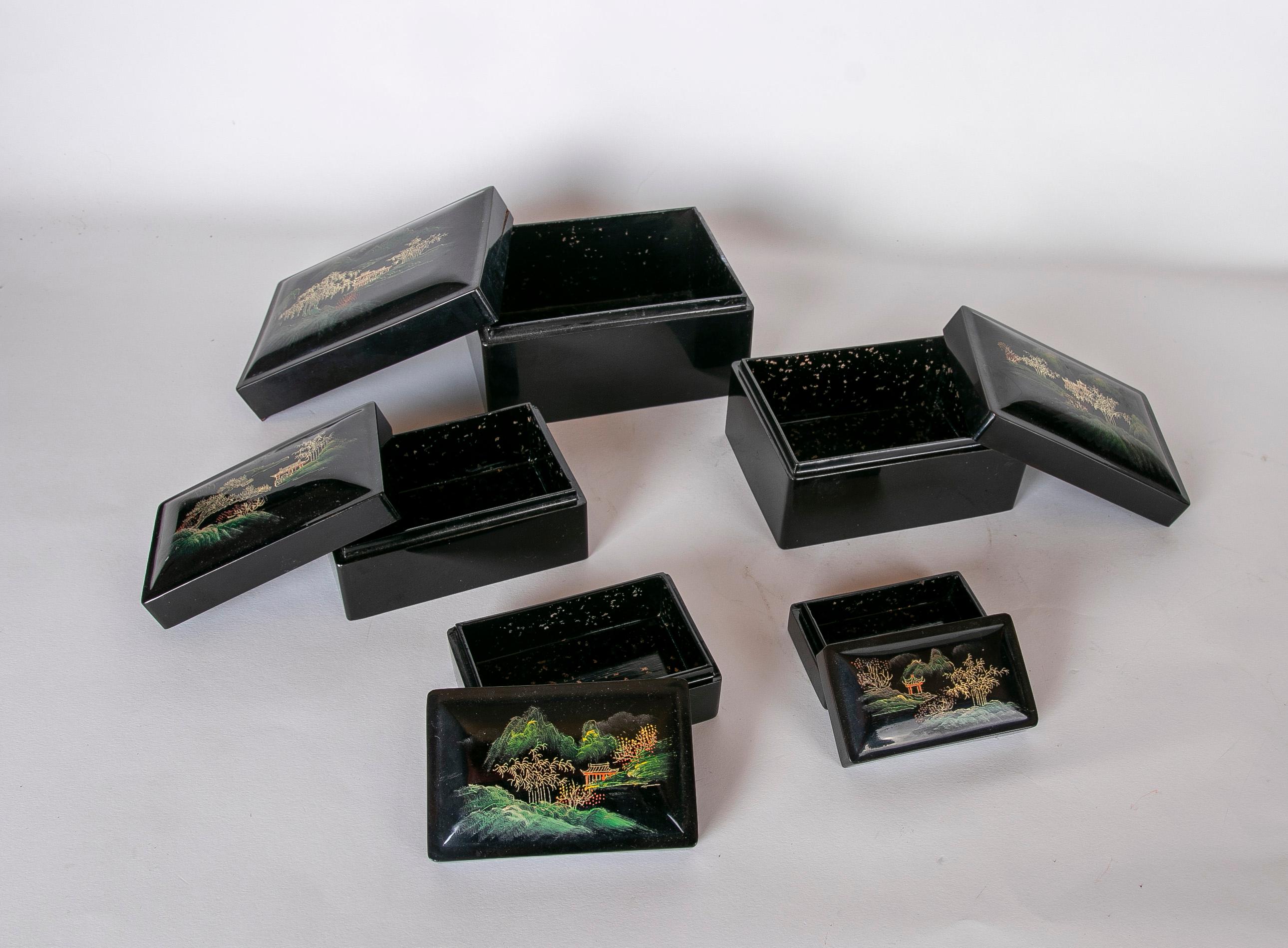 20th Century 1970s Oriental Set of Five Hand-Painted  Lacquer Boxes  For Sale