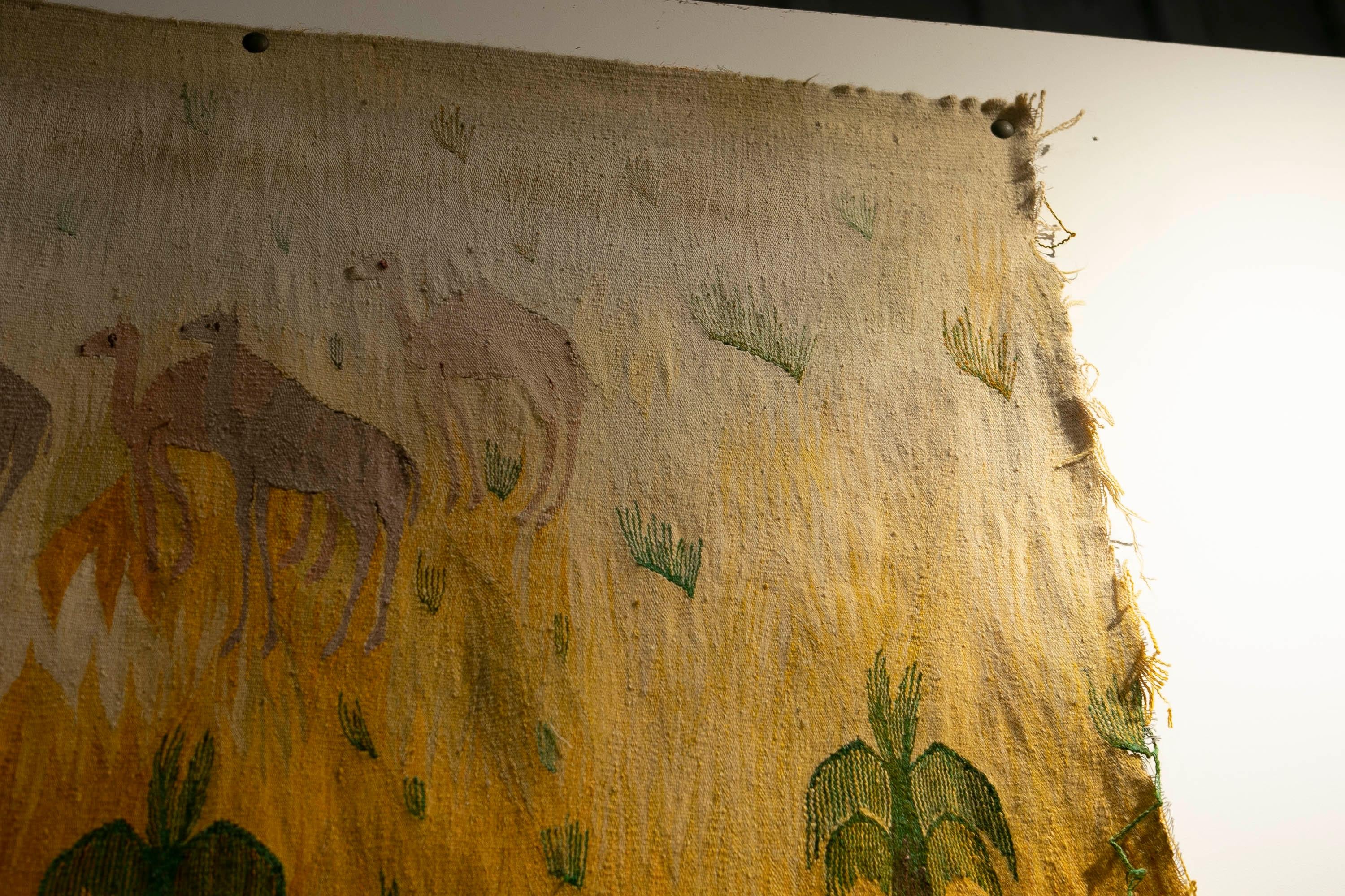 Handgefertigter Wandteppich im orientalischen Stil der 1970er Jahre mit einem Hirten mit seinen Tieren  11