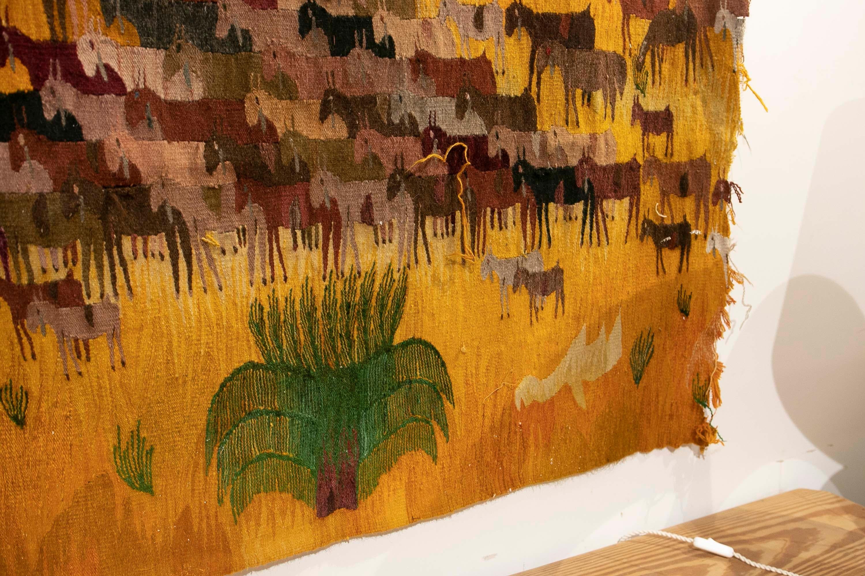 Handgefertigter Wandteppich im orientalischen Stil der 1970er Jahre mit einem Hirten mit seinen Tieren  (Europäisch)