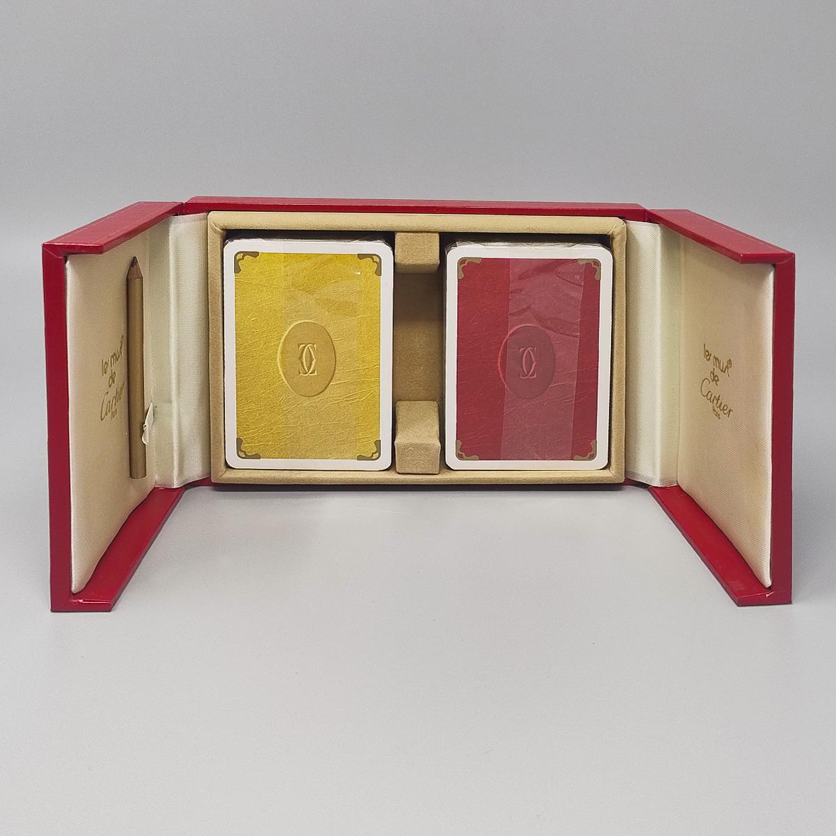 1970s Original Gorgeous Playing Cards Box by Cartier in Excellent condition. (Moderne der Mitte des Jahrhunderts) im Angebot