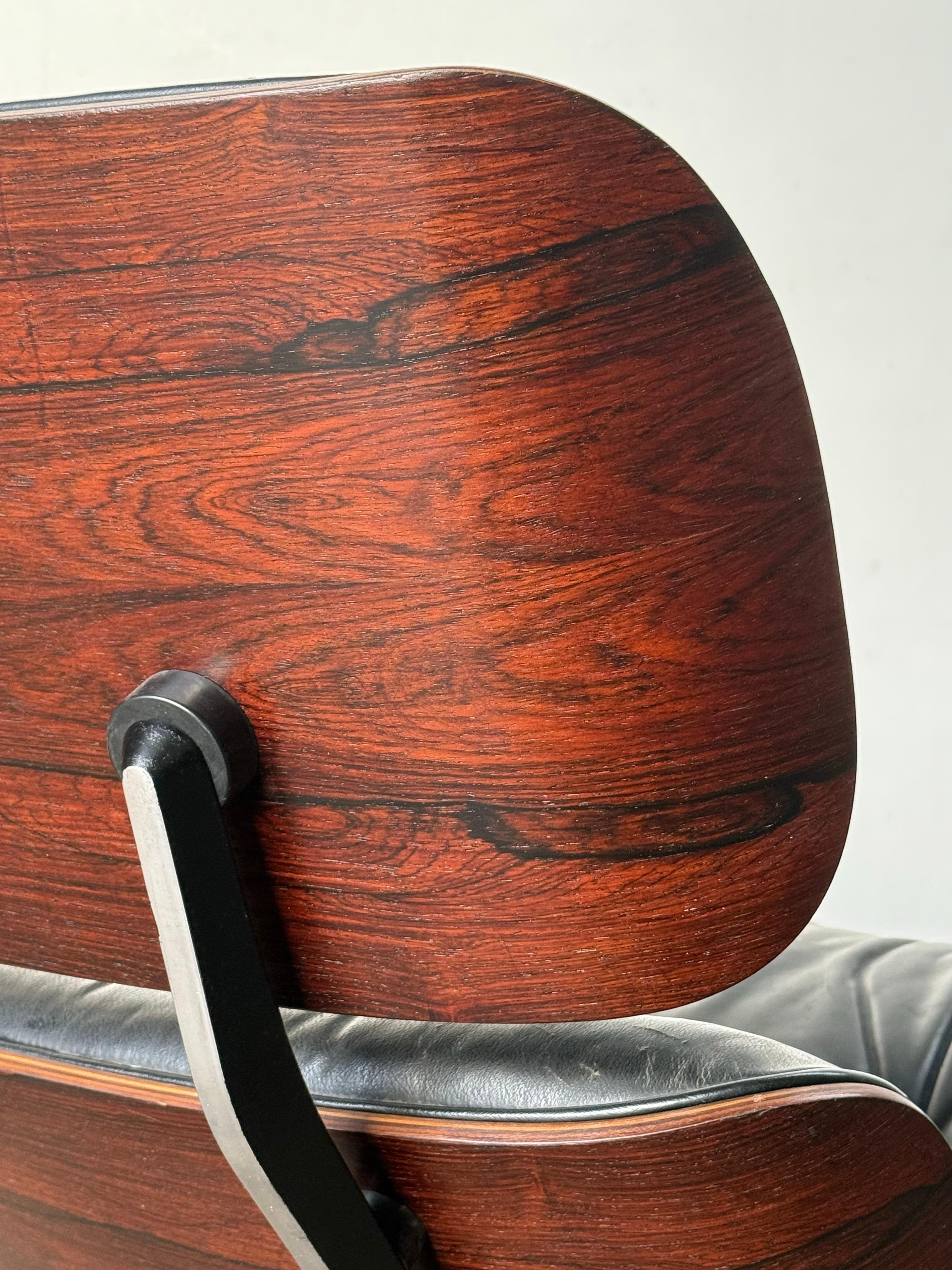 1970er Original Herman Miller Eames Lounge Chair und Ottoman mit restauriertem Wood im Angebot 5
