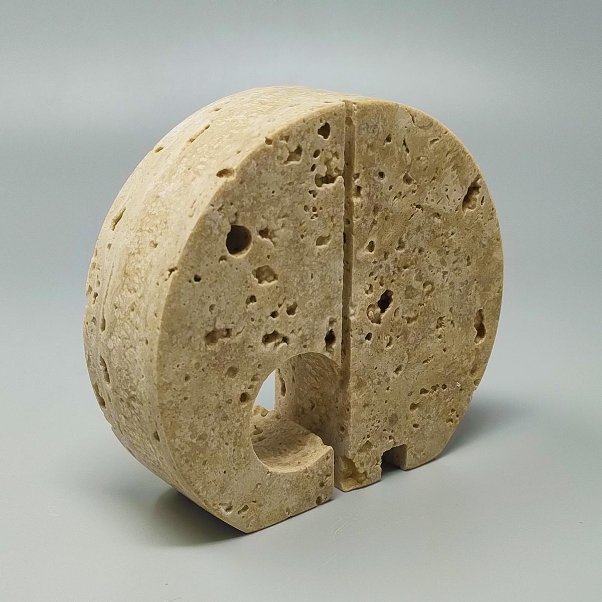 1970s Original Travertine Elephant Sculpture by Enzo Mari for F.lli Mannelli In condizioni ottime in vendita a Milano, IT
