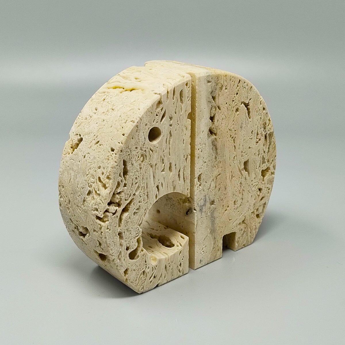 1970s Original Travertine Elephant Sculpture by Enzo Mari for F.lli Mannelli In condizioni ottime in vendita a Milano, IT
