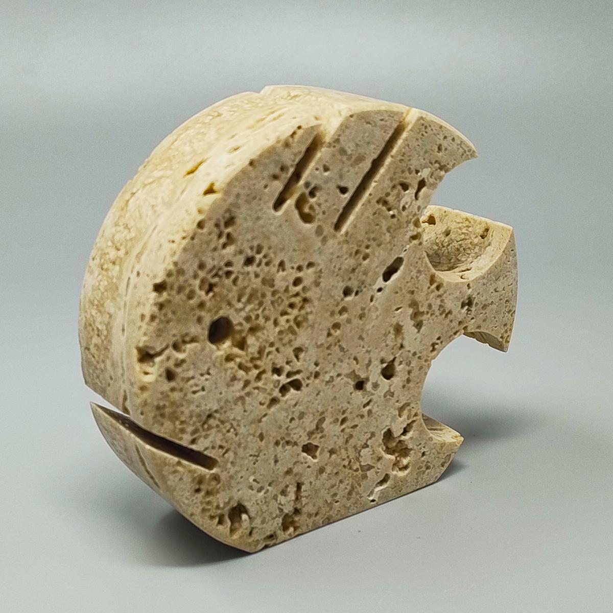 1970s Original Travertine Fish Sculpture by Enzo Mari for F.lli Mannelli In Excellent Condition For Sale In Milano, IT