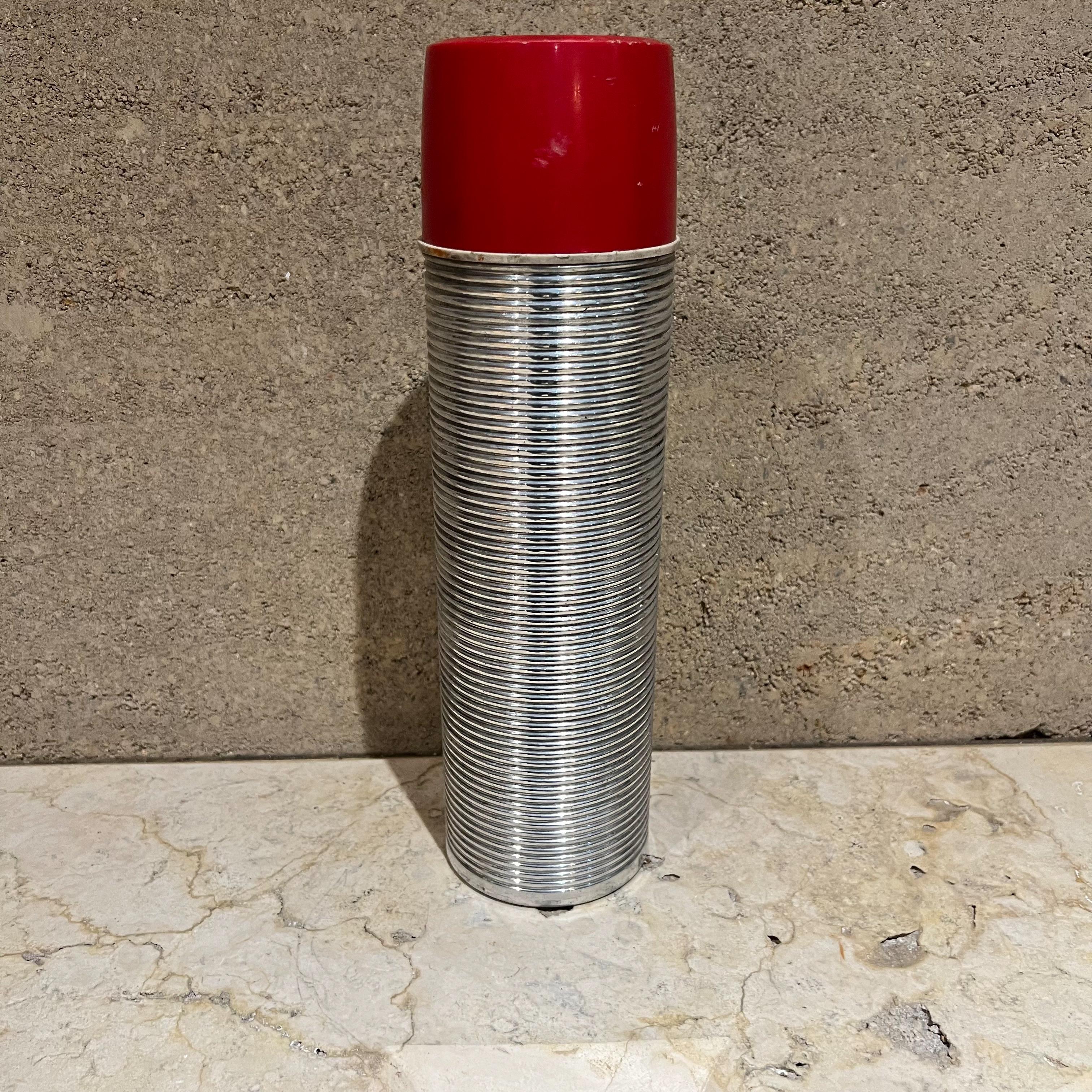 Original Vintage gerippte Thermos Retro Camp Gear USA, 1970er Jahre im Angebot 8