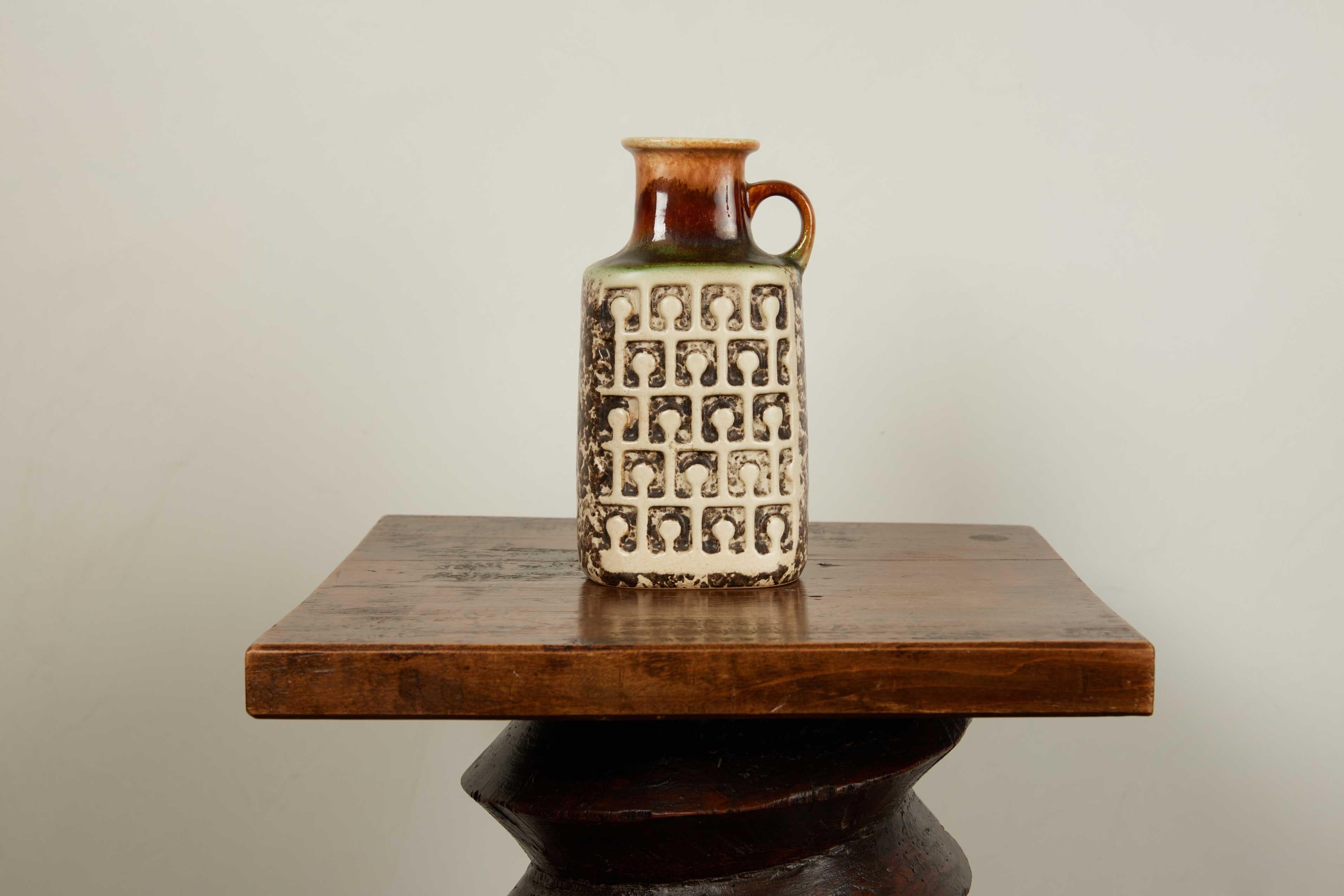 1970er The Ornamental Doted Vase, Deutschland im Zustand „Gut“ im Angebot in Ventura, CA