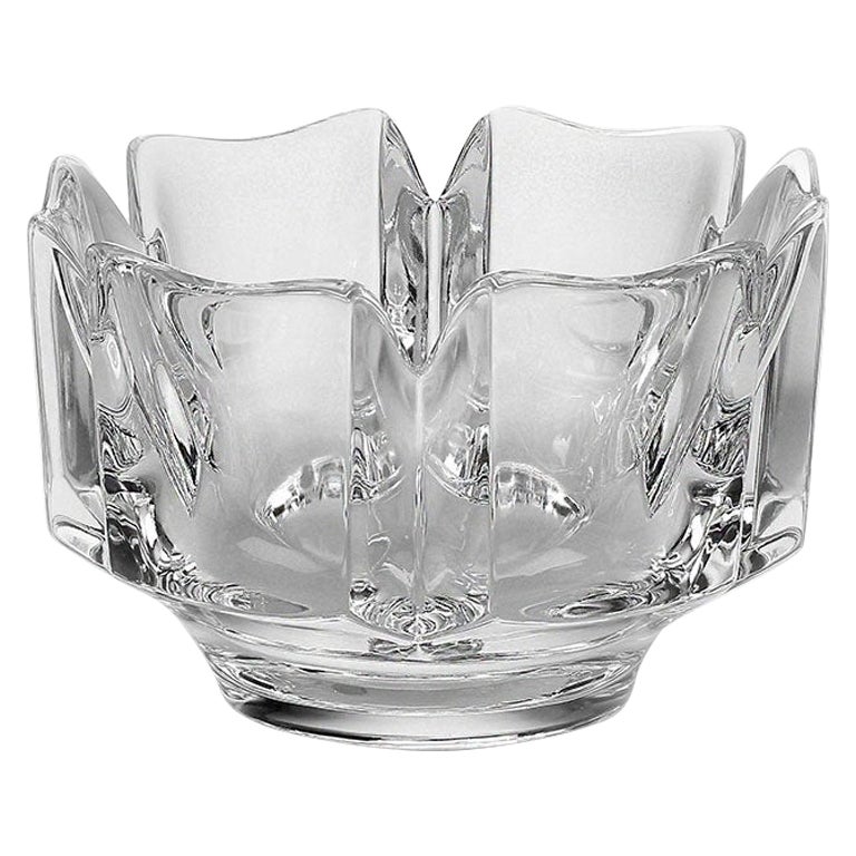 Orrefors Swedish ‘Corona’ Heavy Crystal Bowl

This exquisite vintage crystal bowl from Orrefors, a renowned Swedish glass manufacturer, combines classic elegance with modern design. The ‘Corona’ bowl features a sophisticated six-panel cut and is