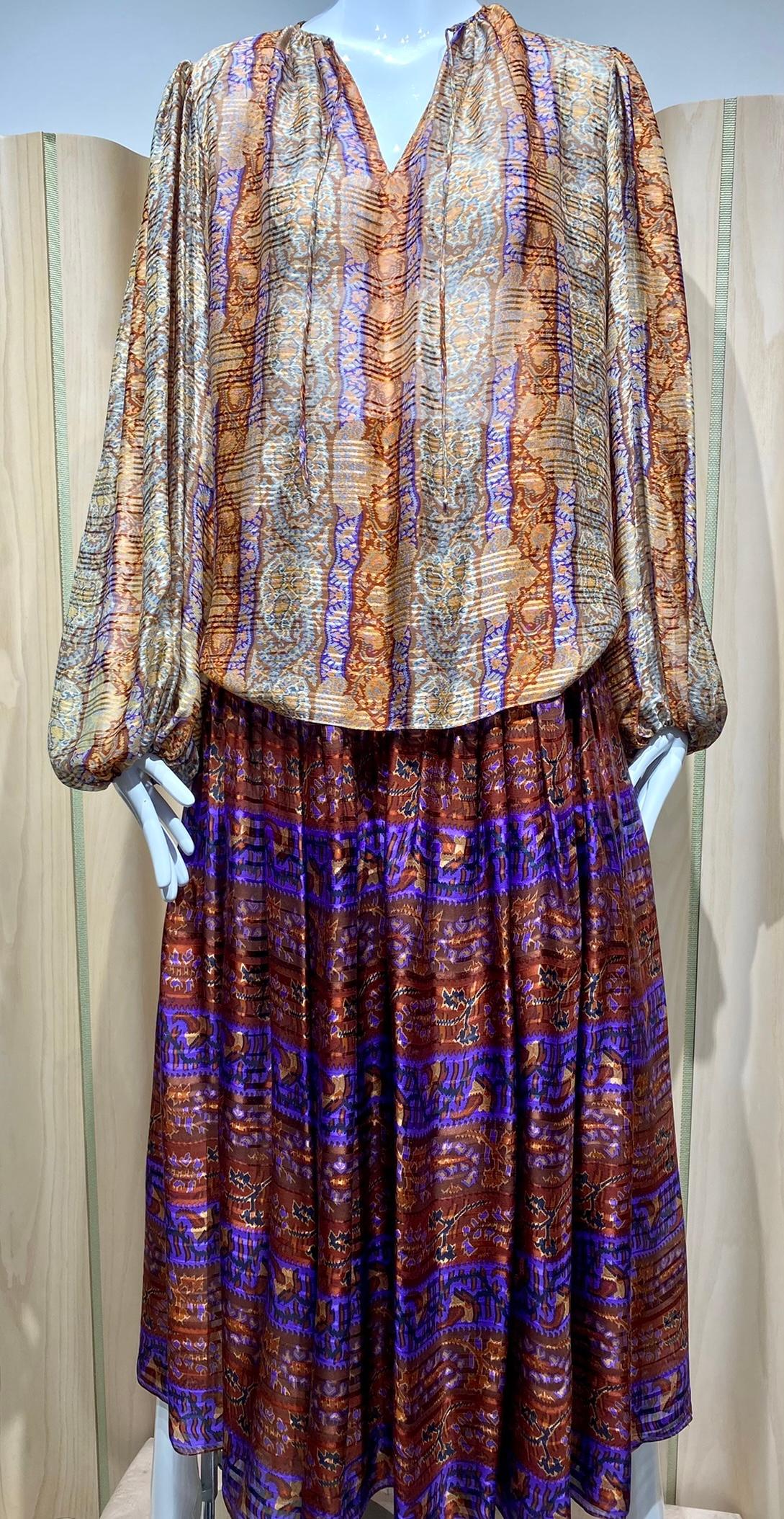 Women's 1970s Oscar de la Renta Brown and Creme Silk Long sleeve Blouse and Skirt Set
